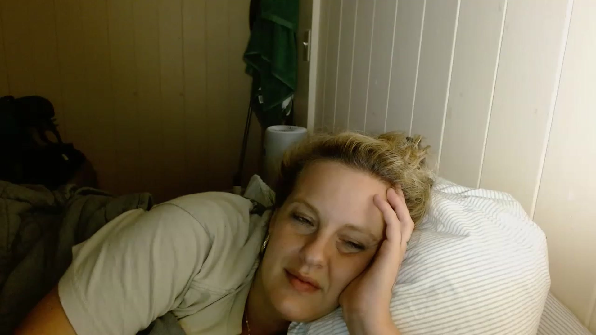 Gallery image thumbnail from Ailia_'s myfreecams stream on, 11/18/2022, 09:56 image 13 of 20