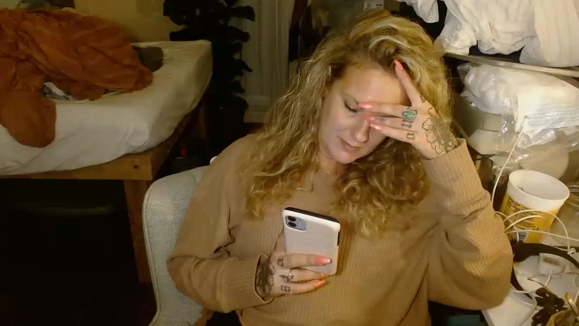 Gallery image thumbnail from Ailia_'s myfreecams stream on, 11/22/2022, 06:04 image 5 of 20