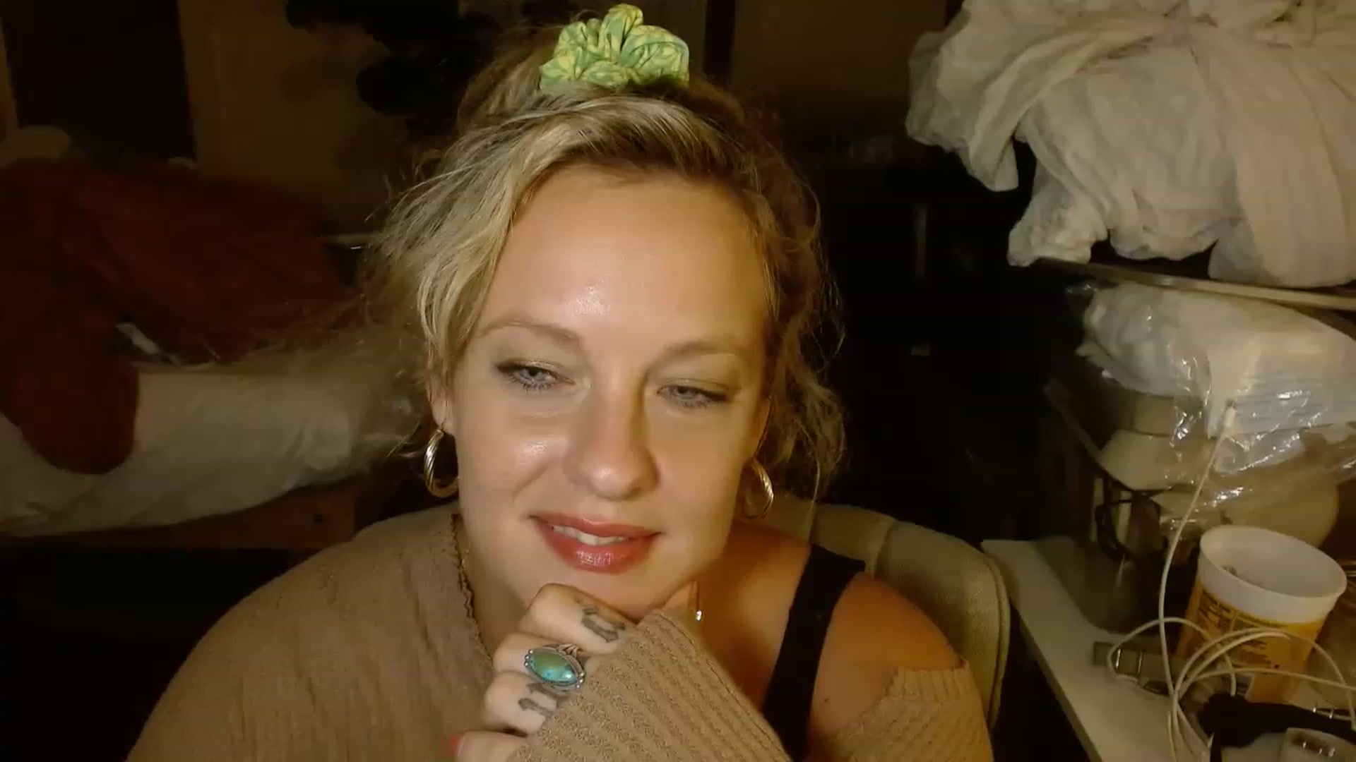 Gallery image thumbnail from Ailia_'s myfreecams stream on, 11/22/2022, 06:04 image 11 of 20
