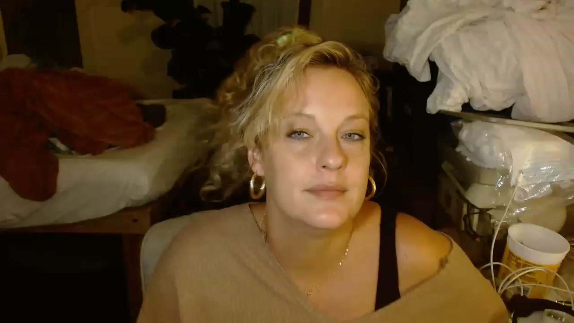 Gallery image thumbnail from Ailia_'s myfreecams stream on, 11/22/2022, 06:04 image 9 of 20