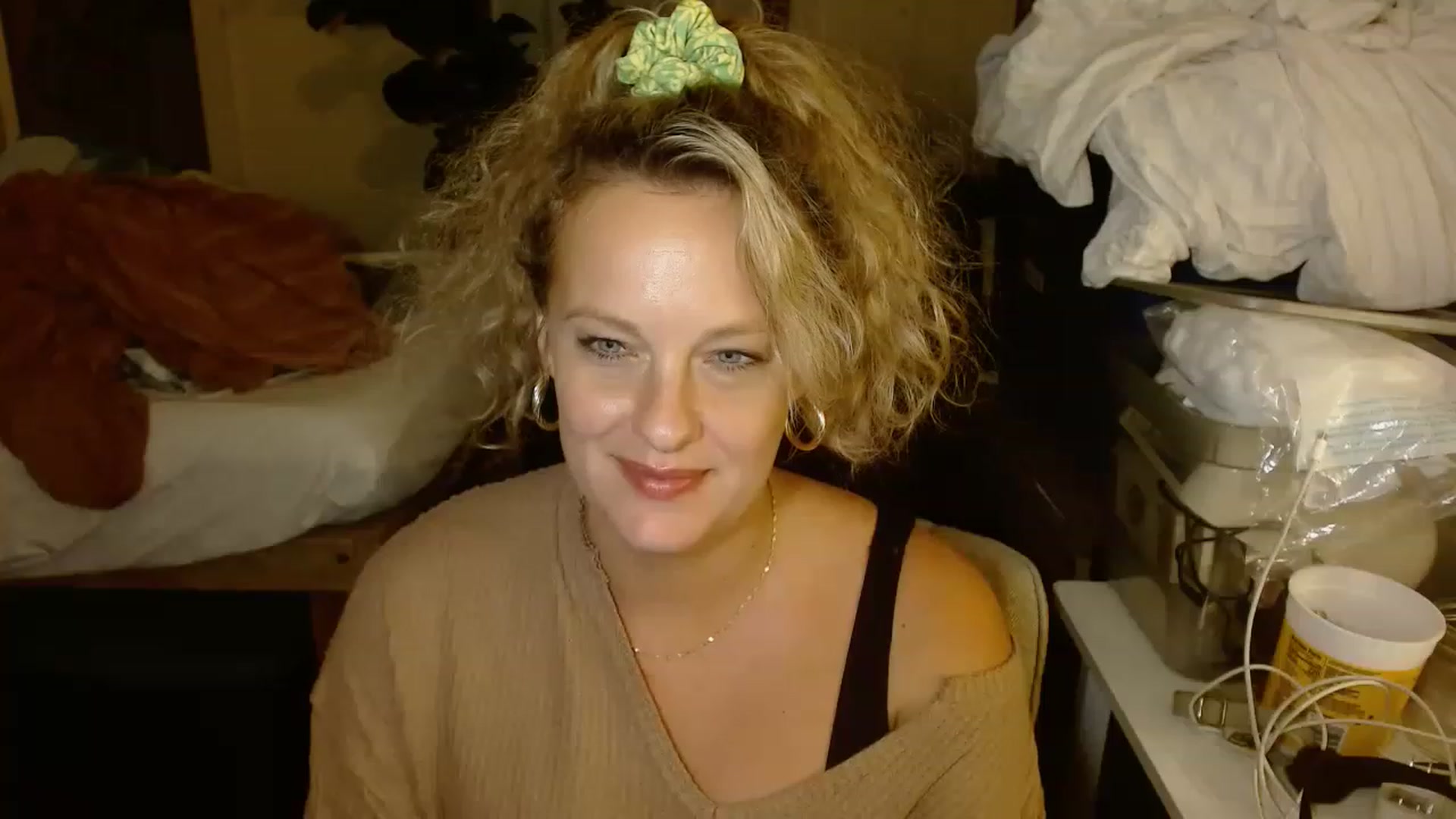 Gallery image thumbnail from Ailia_'s myfreecams stream on, 11/22/2022, 06:04 image 13 of 20