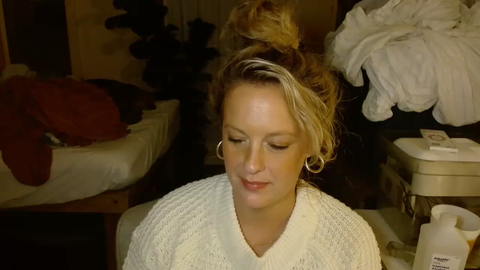 Gallery image thumbnail from Ailia_'s myfreecams stream on, 11/22/2022, 07:51 image 17 of 20