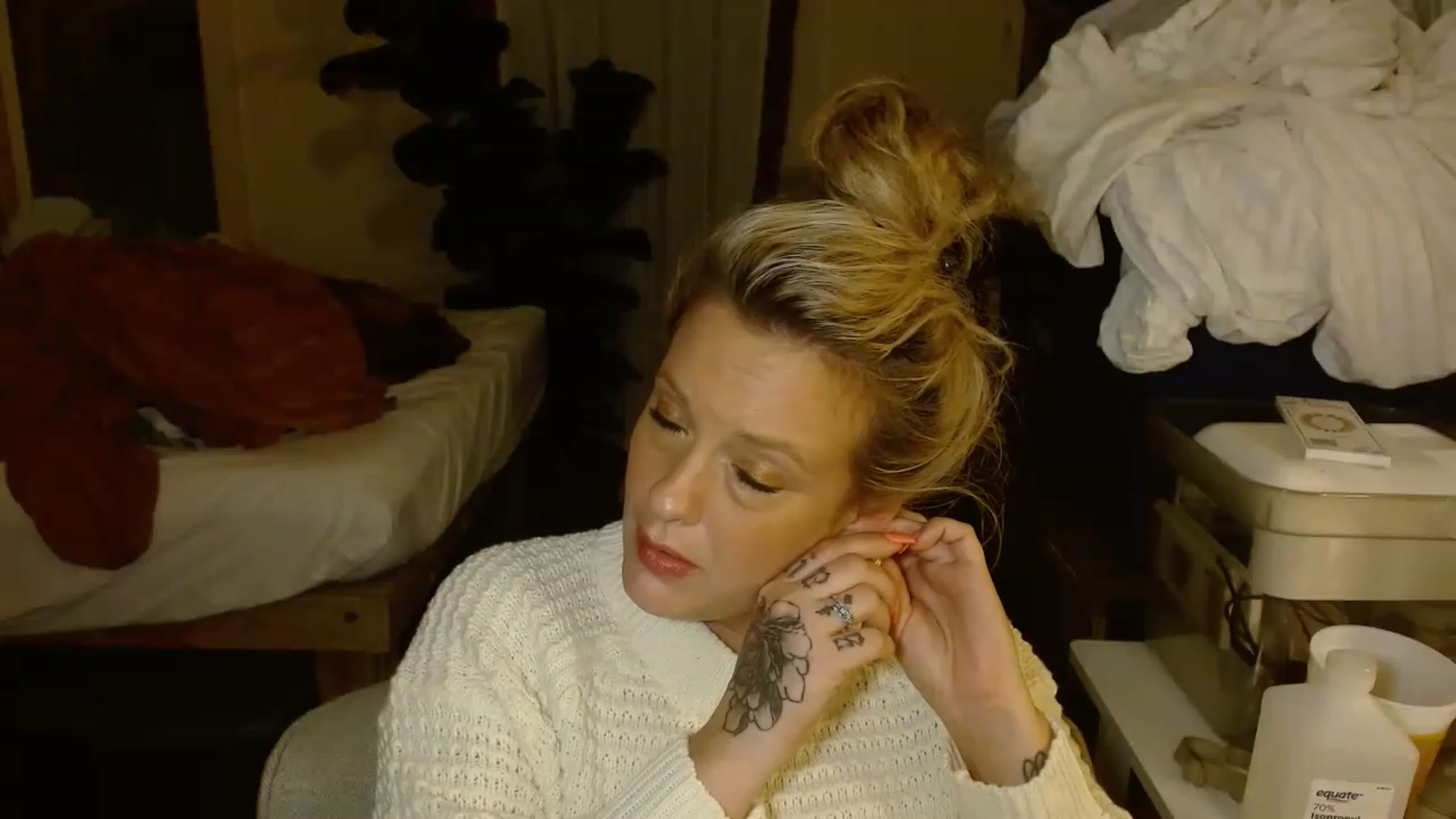 Gallery image thumbnail from Ailia_'s myfreecams stream on, 11/22/2022, 07:51 image 13 of 20
