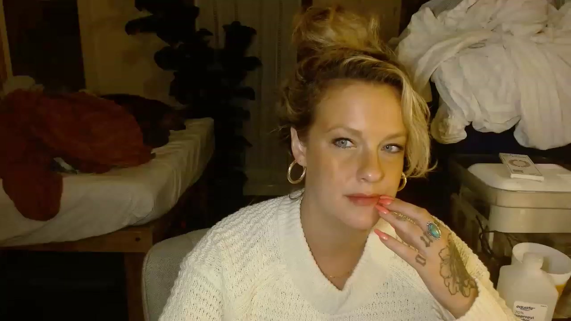 Gallery image thumbnail from Ailia_'s myfreecams stream on, 11/22/2022, 07:51 image 18 of 20