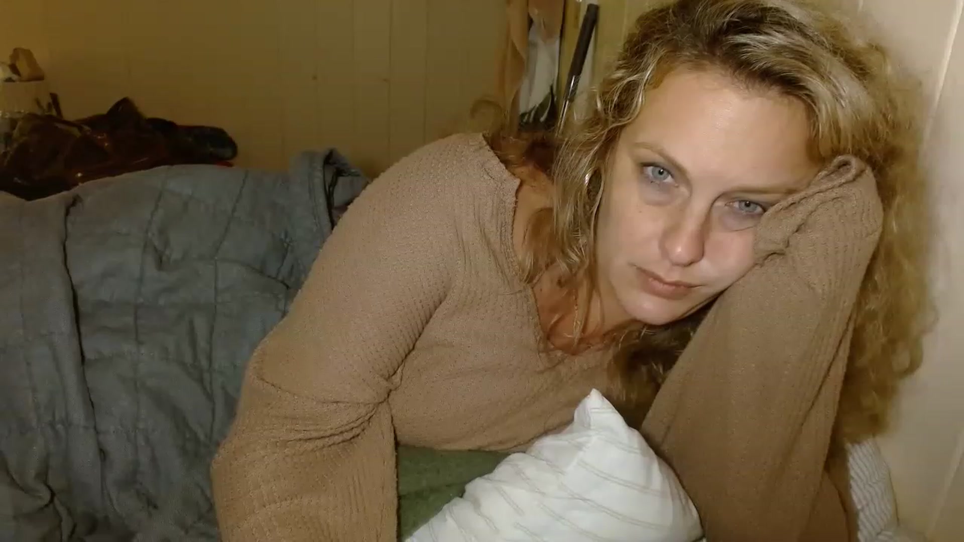 Gallery image thumbnail from Ailia_'s myfreecams stream on, 11/23/2022, 10:50 image 16 of 20
