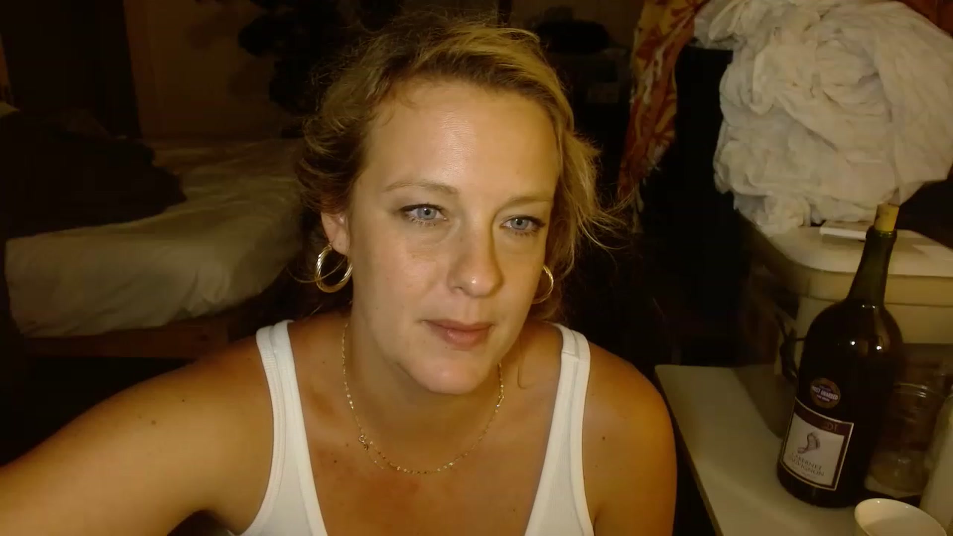 Gallery image thumbnail from Ailia_'s myfreecams stream on, 11/24/2022, 08:32 image 10 of 20