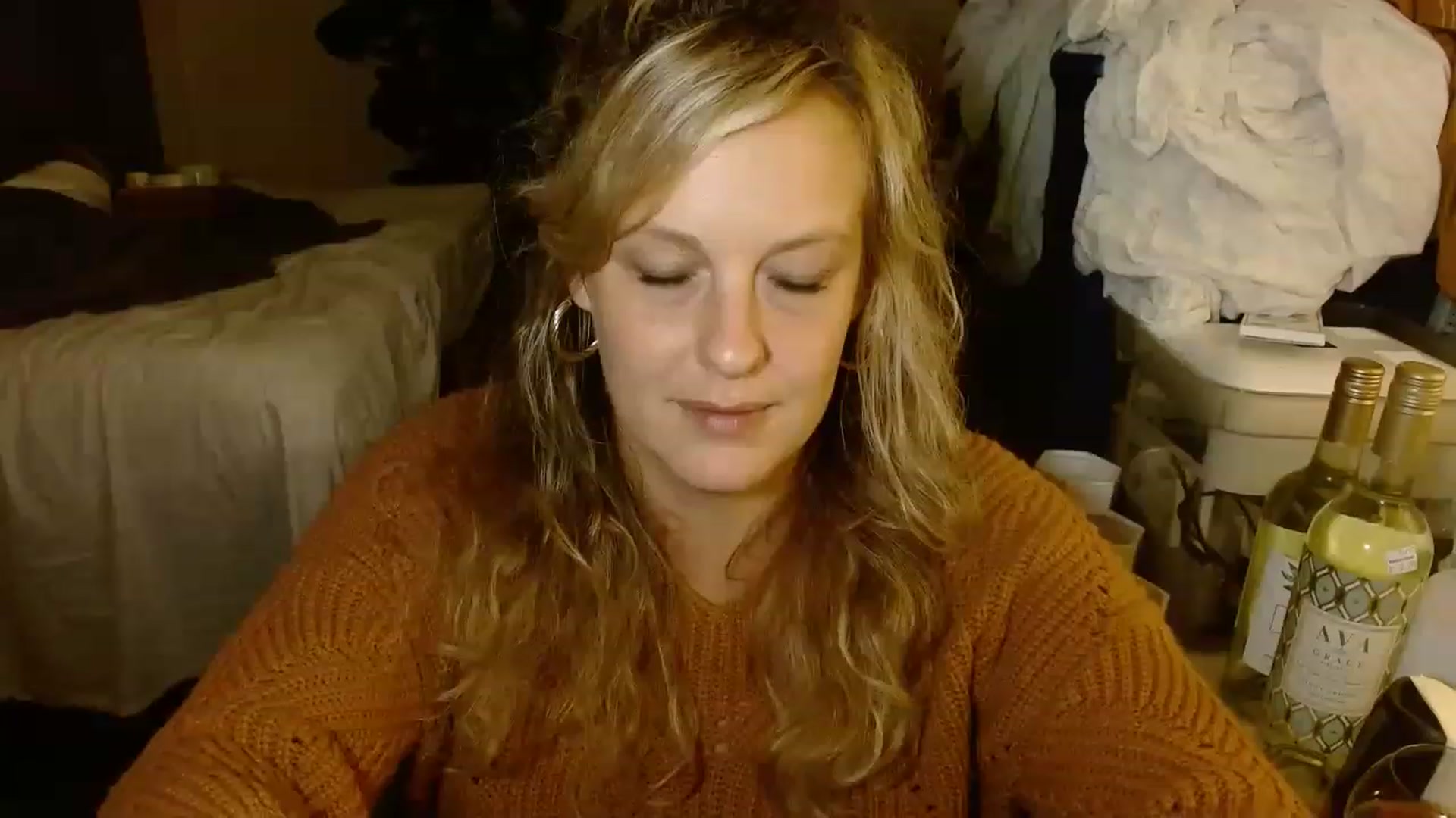 Gallery image thumbnail from Ailia_'s myfreecams stream on, 11/25/2022, 04:55 image 17 of 20