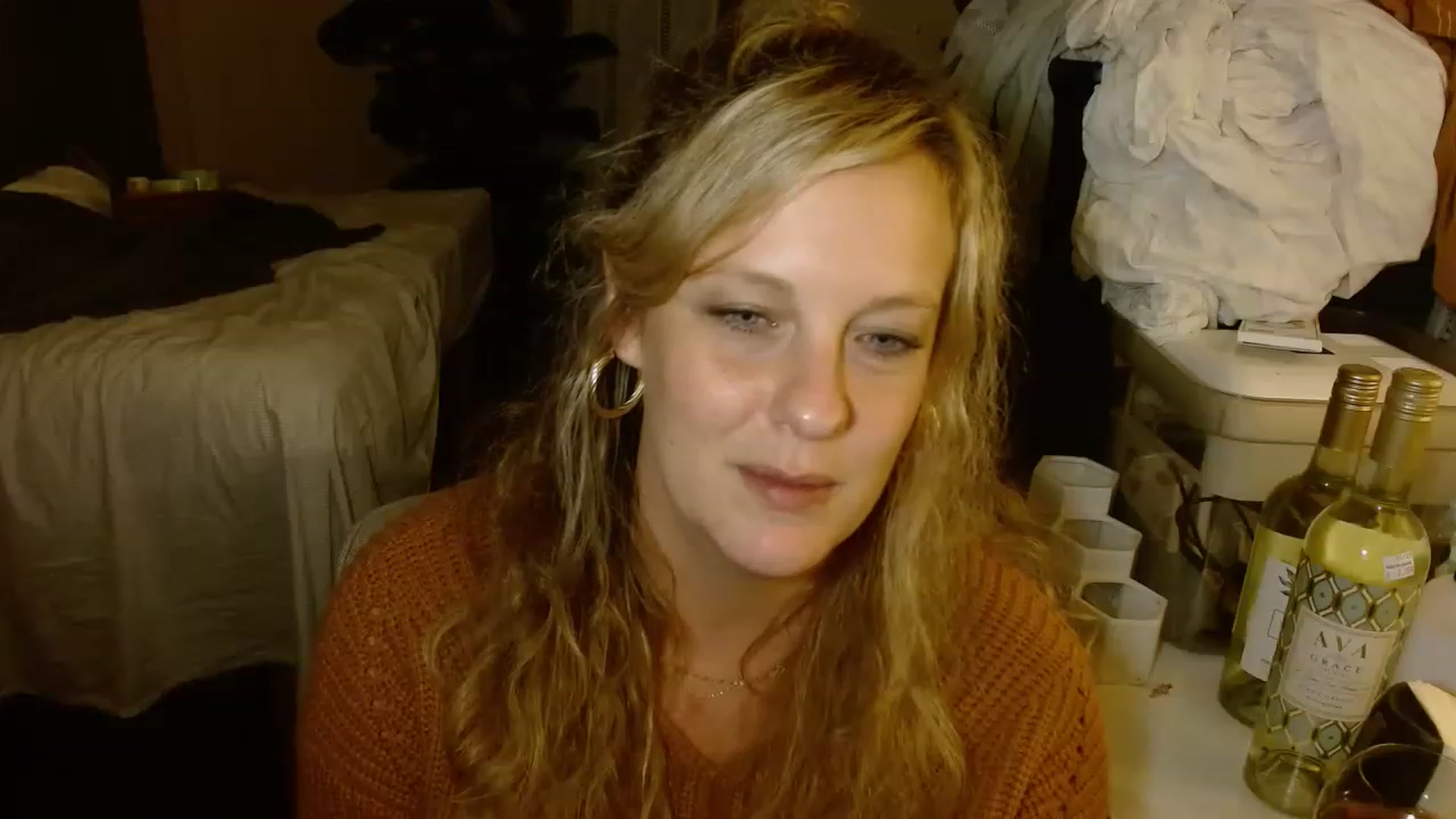 Gallery image thumbnail from Ailia_'s myfreecams stream on, 11/25/2022, 04:55 image 16 of 20