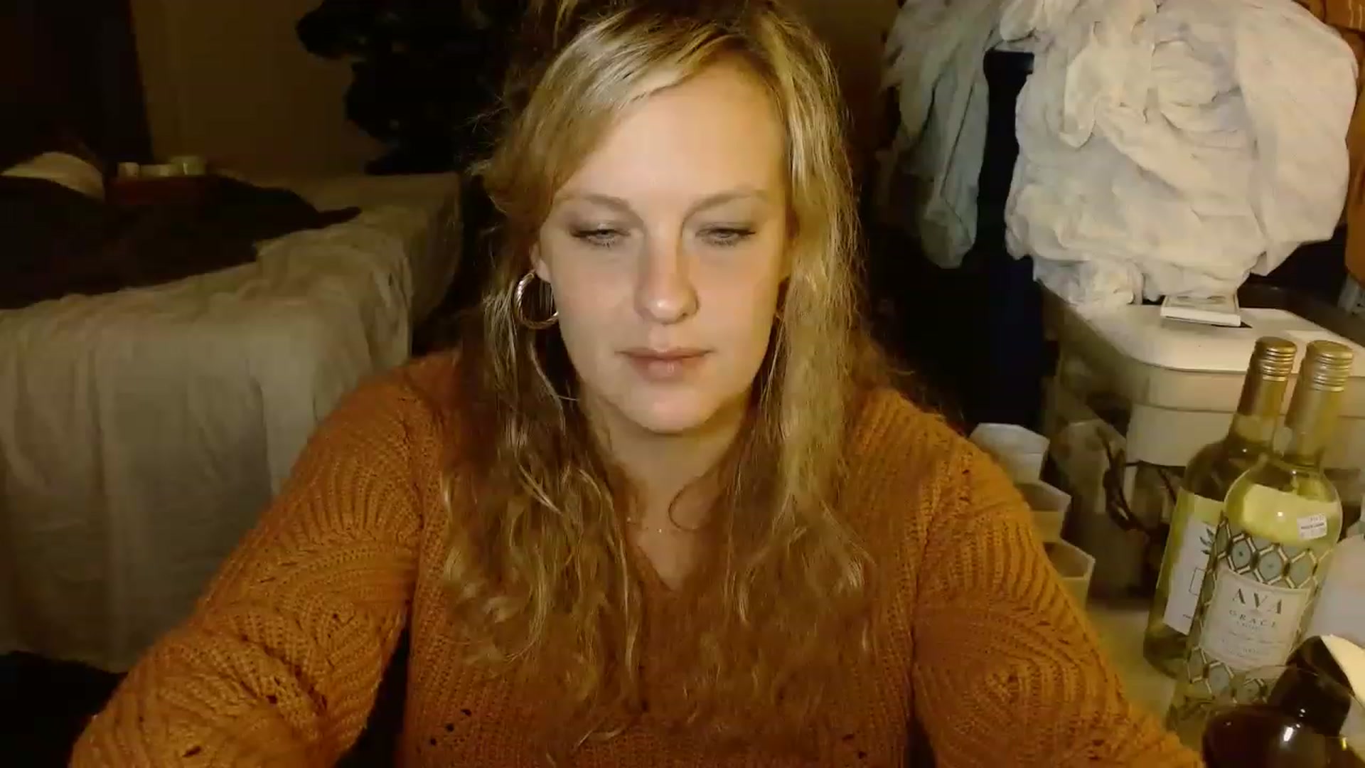 Gallery image thumbnail from Ailia_'s myfreecams stream on, 11/25/2022, 04:55 image 15 of 20