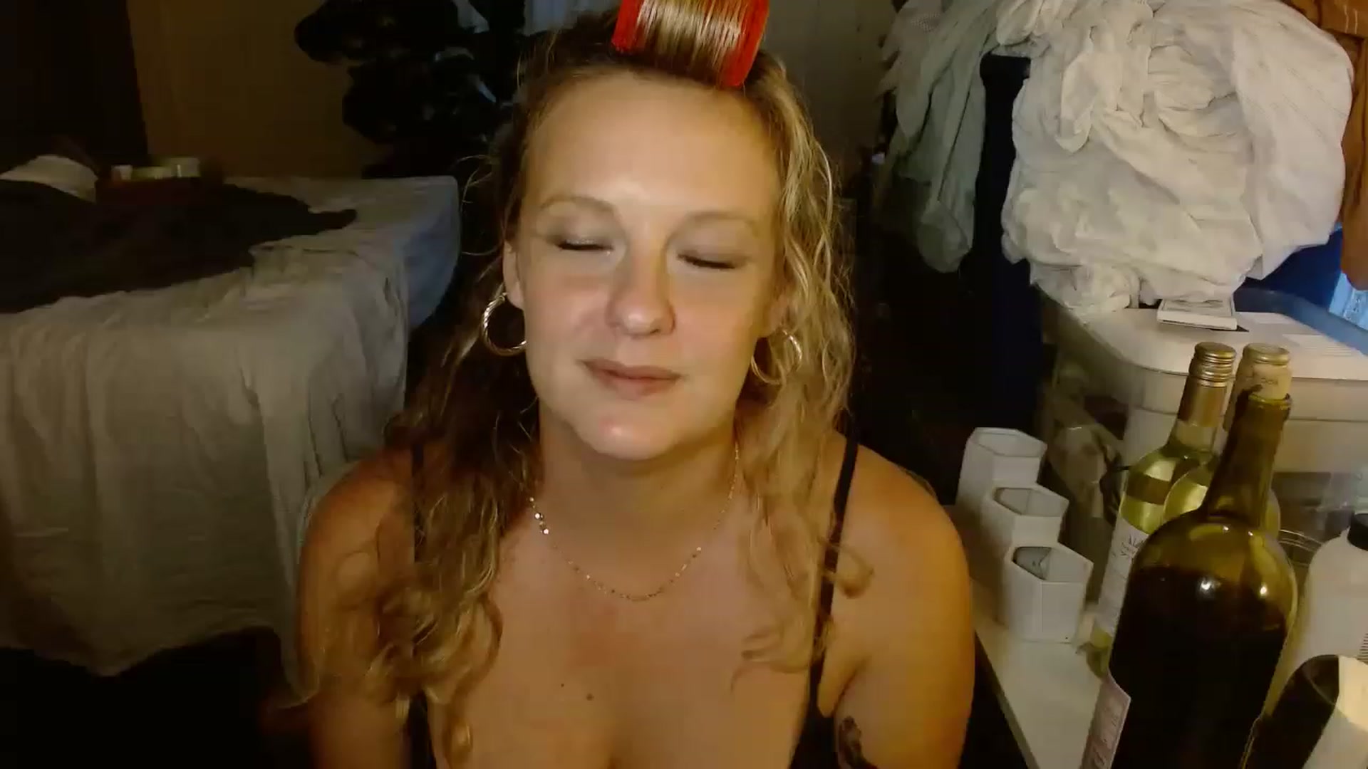 Gallery image thumbnail from Ailia_'s myfreecams stream on, 11/25/2022, 04:55 image 3 of 20