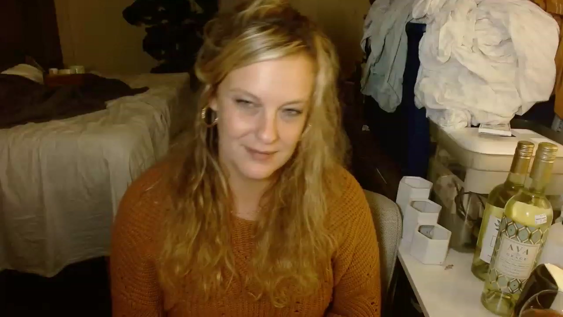 Gallery image thumbnail from Ailia_'s myfreecams stream on, 11/25/2022, 04:55 image 18 of 20