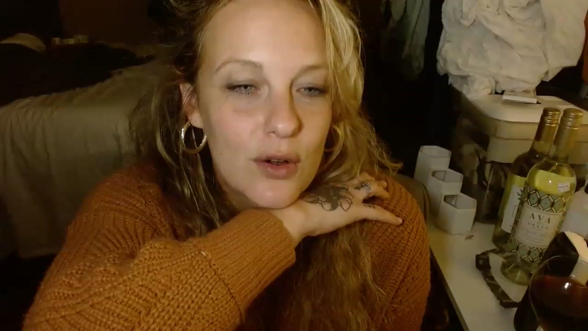 Gallery image thumbnail from Ailia_'s myfreecams stream on, 11/25/2022, 06:01 image 11 of 20