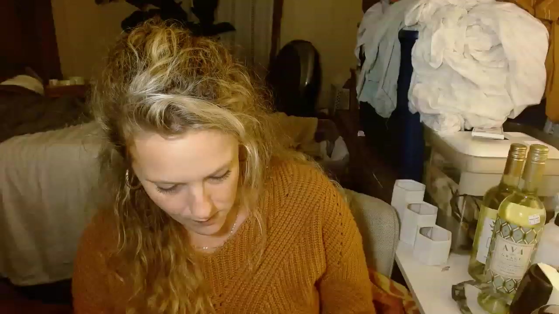 Gallery image thumbnail from Ailia_'s myfreecams stream on, 11/25/2022, 06:01 image 4 of 20