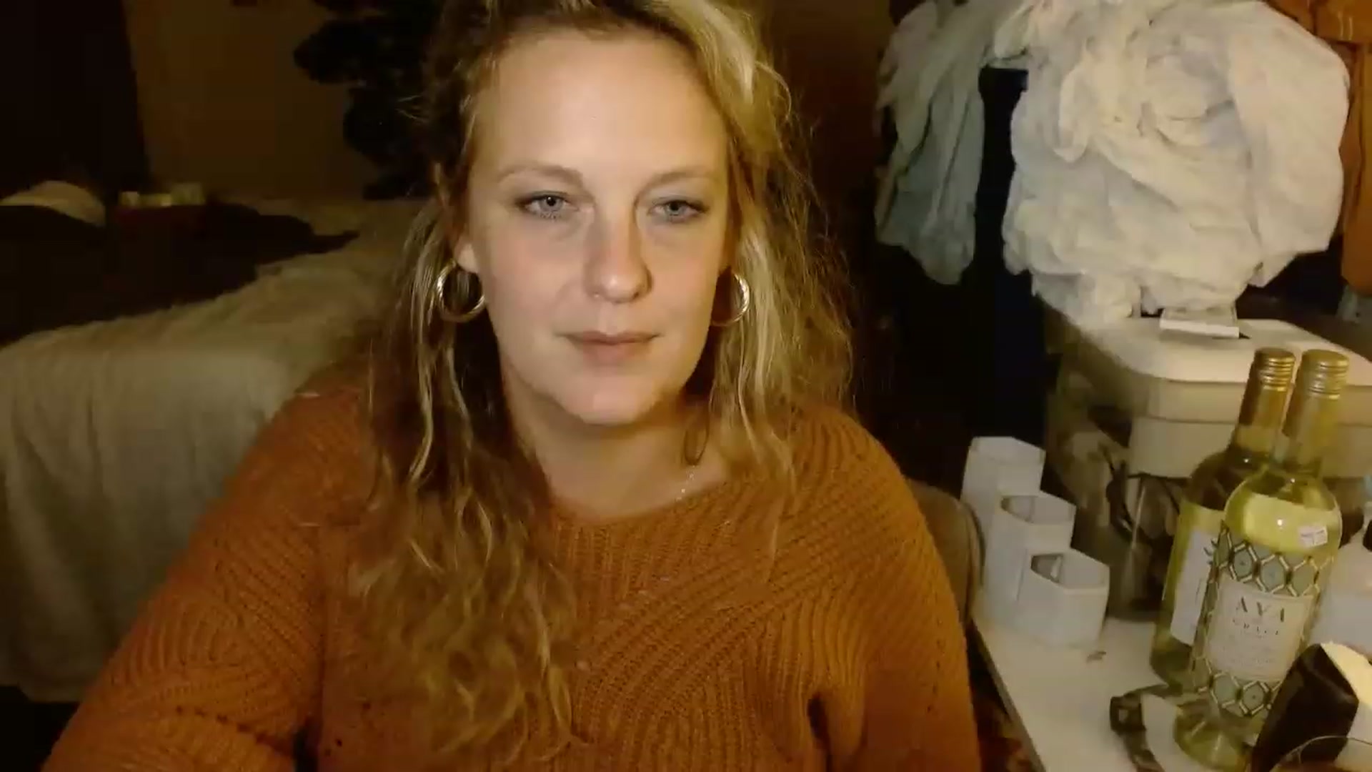 Gallery image thumbnail from Ailia_'s myfreecams stream on, 11/25/2022, 06:01 image 5 of 20