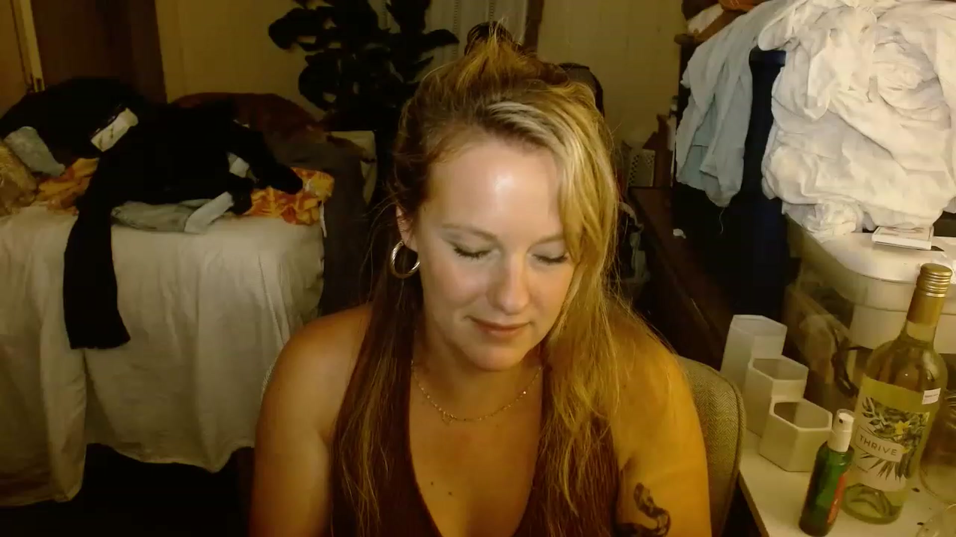 Gallery image thumbnail from Ailia_'s myfreecams stream on, 11/26/2022, 07:52 image 7 of 20