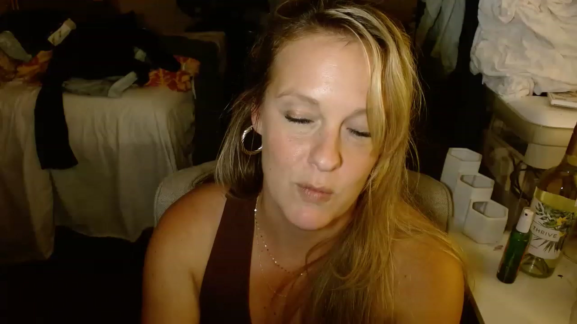 Gallery image thumbnail from Ailia_'s myfreecams stream on, 11/26/2022, 07:52 image 16 of 20