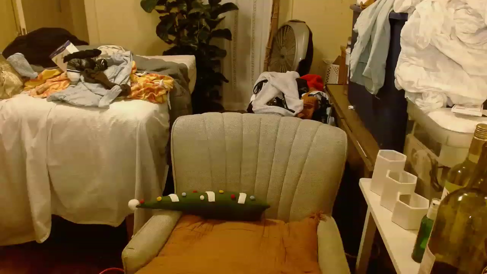 Gallery image thumbnail from Ailia_'s myfreecams stream on, 11/26/2022, 07:52 image 2 of 20