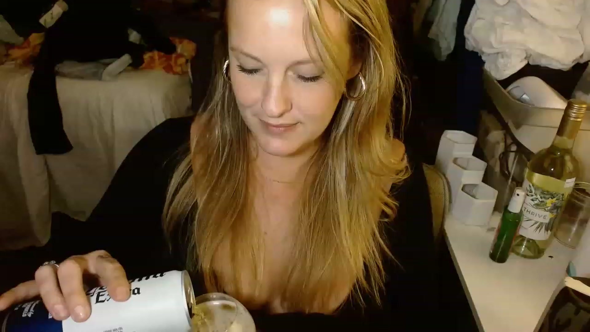 Gallery image thumbnail from Ailia_'s myfreecams stream on, 11/26/2022, 09:03 image 1 of 20