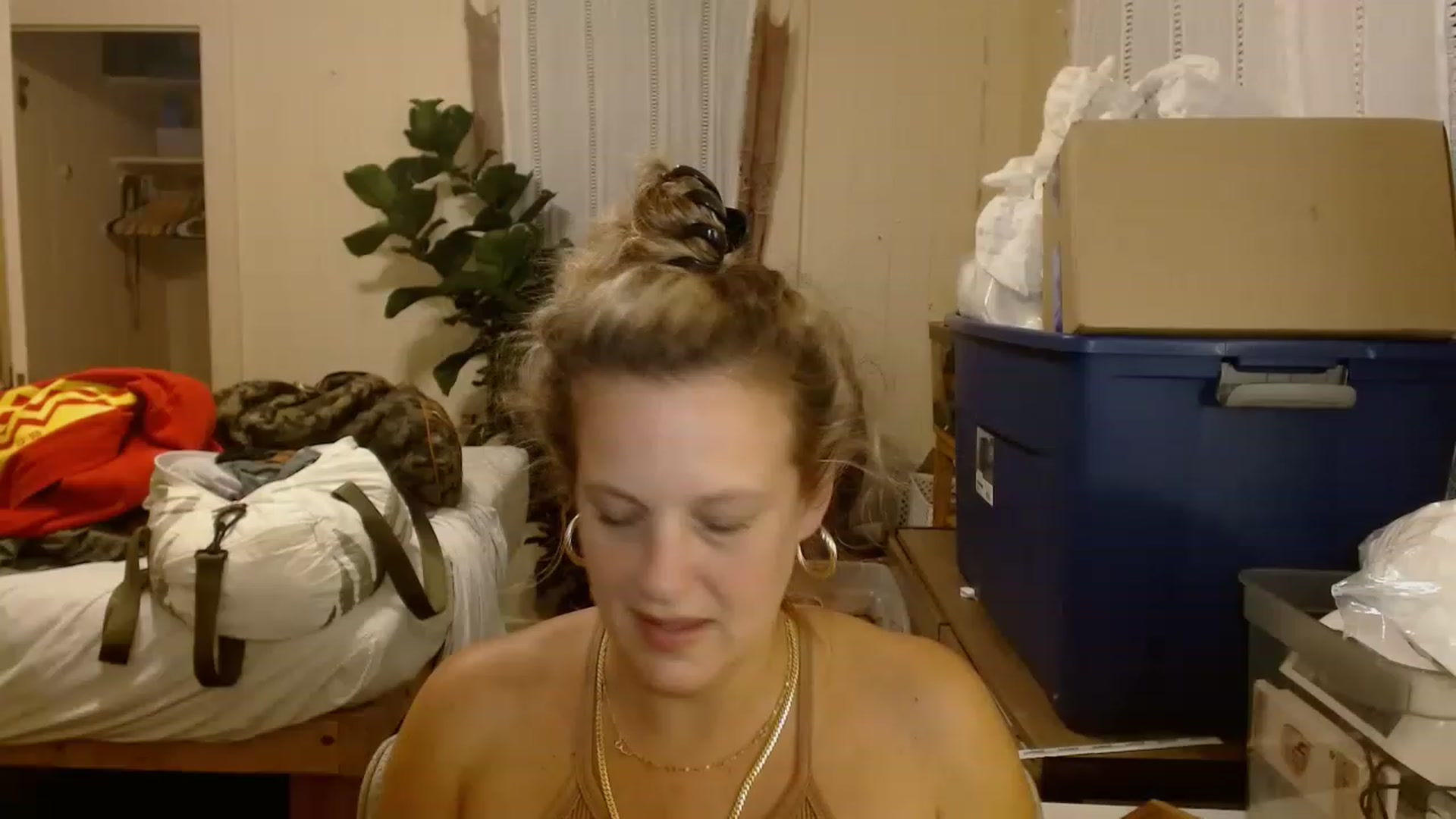 Gallery image thumbnail from Ailia_'s myfreecams stream on, 11/29/2022, 07:53 image 1 of 20