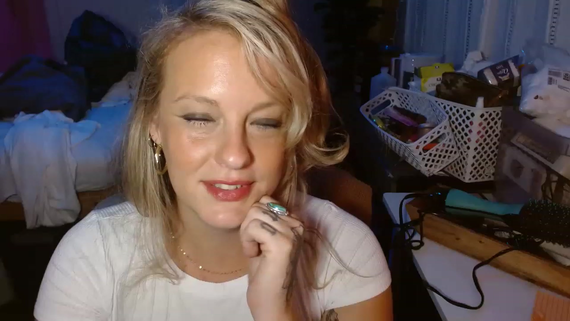 Gallery image thumbnail from Ailia_'s myfreecams stream on, 12/12/2022, 10:05 image 4 of 20