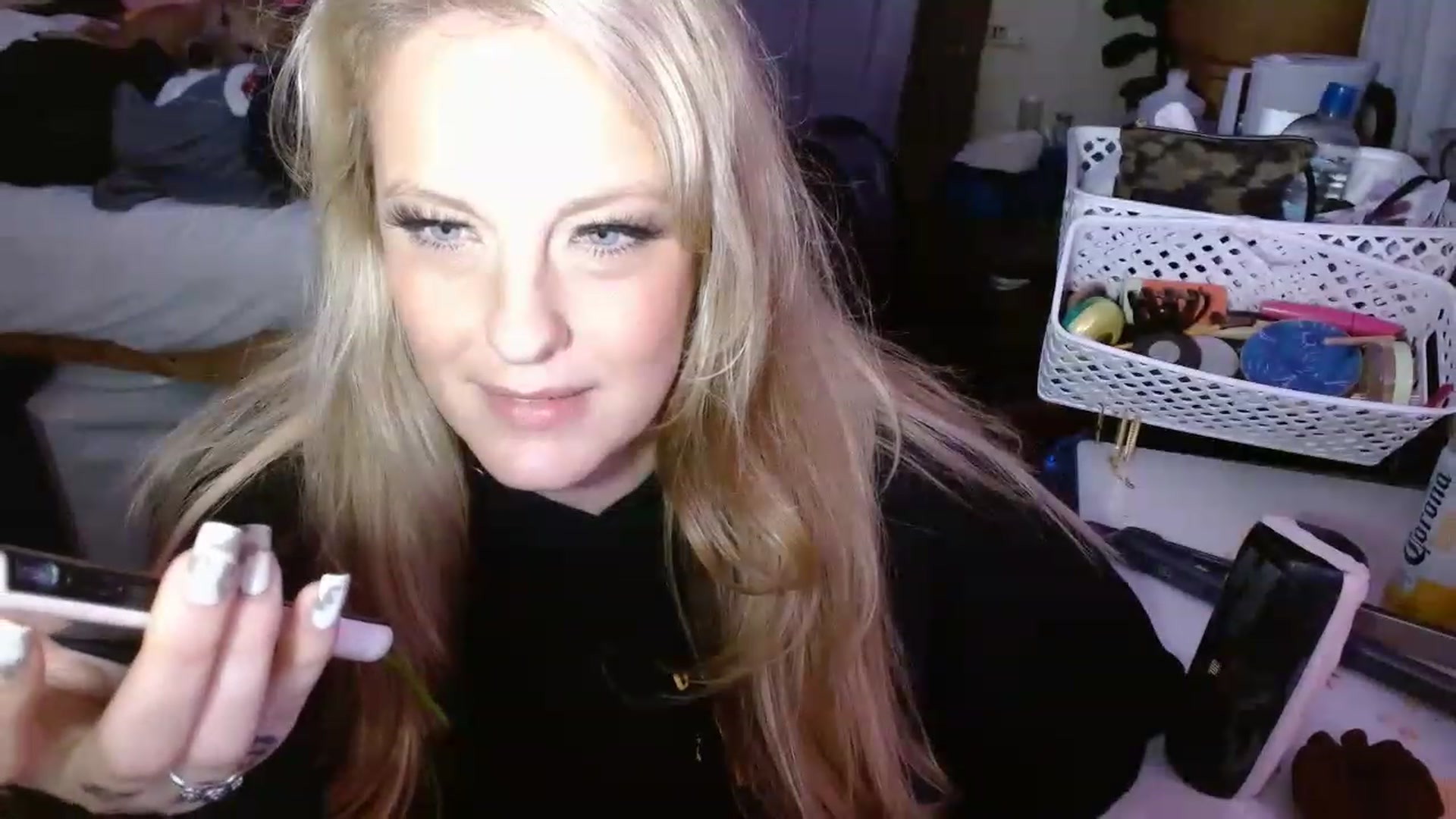 Gallery image thumbnail from Ailia_'s myfreecams stream on, 12/18/2022, 12:16 image 11 of 20