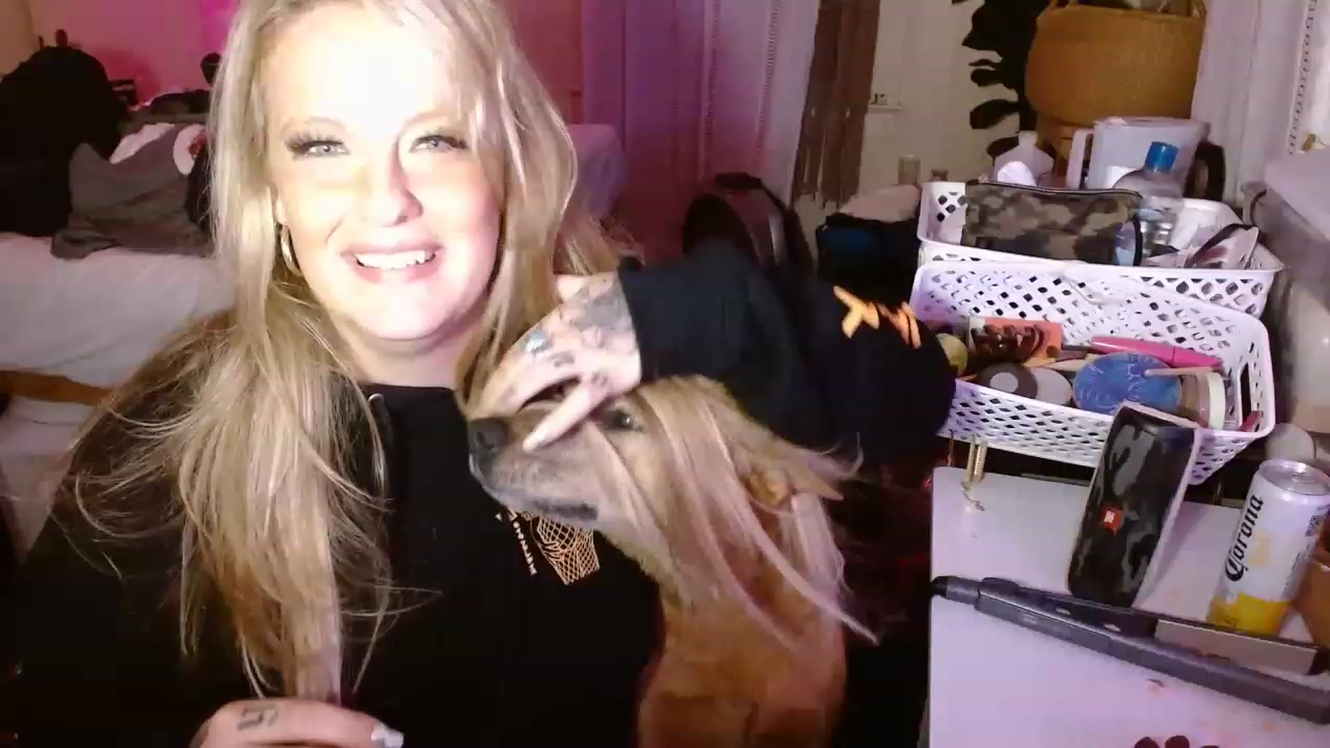 Gallery image thumbnail from Ailia_'s myfreecams stream on, 12/18/2022, 12:16 image 2 of 20