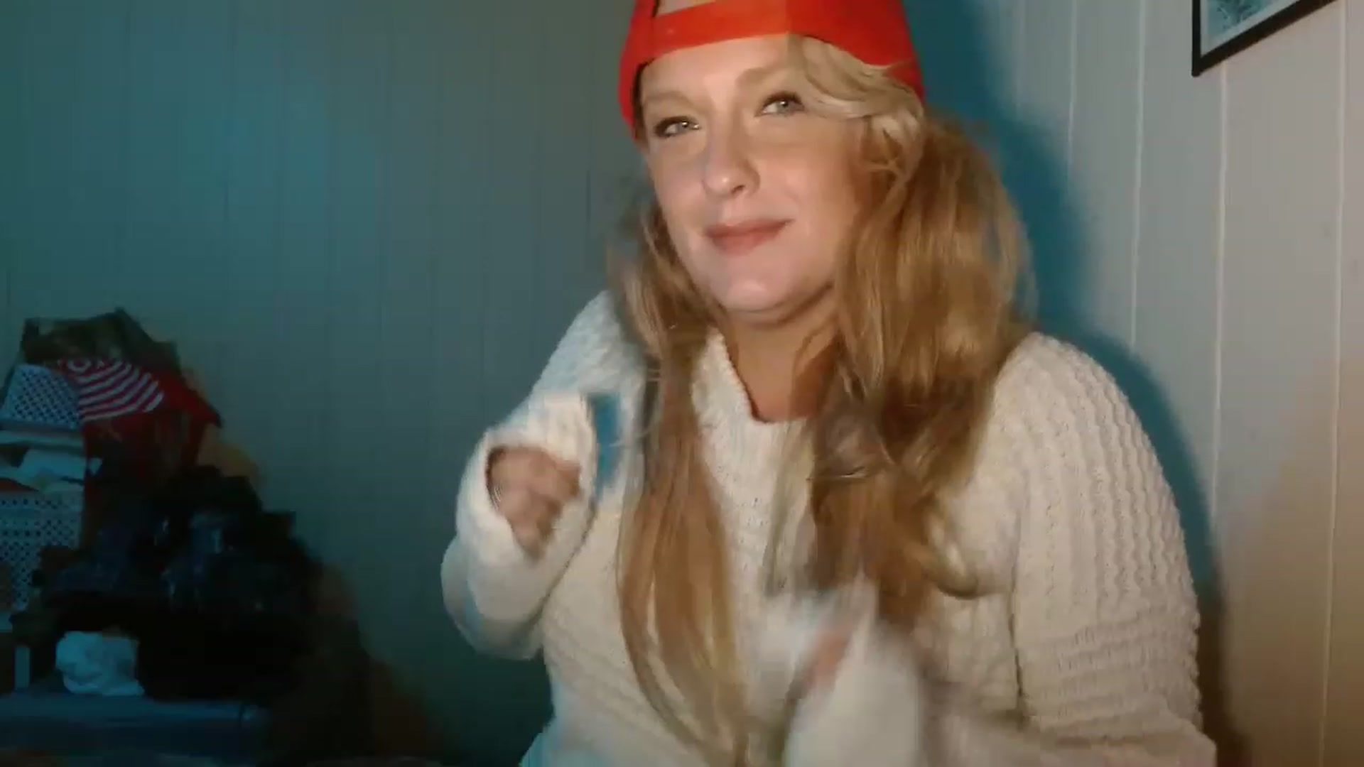 Gallery image thumbnail from Ailia_'s myfreecams stream on, 12/24/2022, 12:13 image 6 of 20