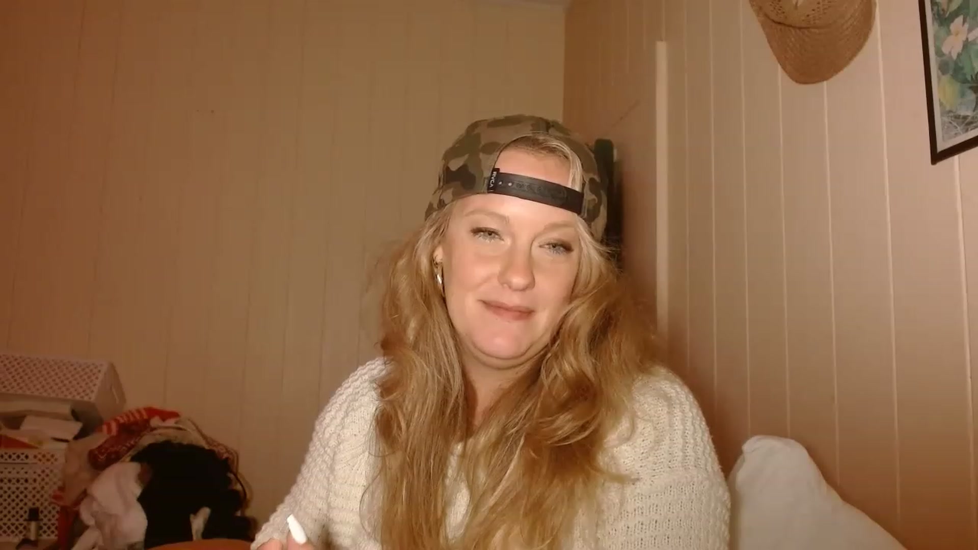 Gallery image thumbnail from Ailia_'s myfreecams stream on, 12/27/2022, 10:23 image 19 of 20
