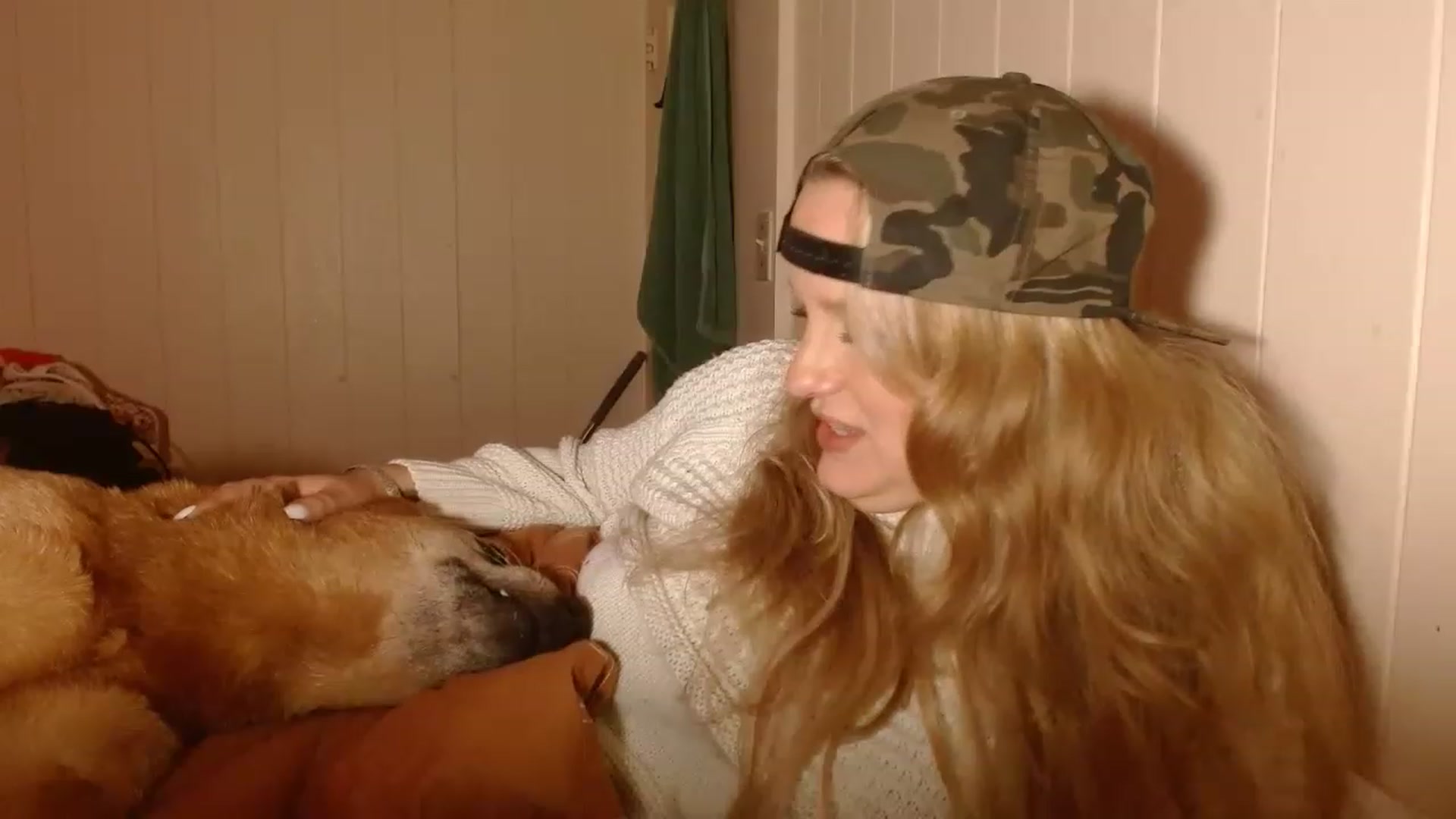 Gallery image thumbnail from Ailia_'s myfreecams stream on, 12/27/2022, 13:21 image 7 of 20