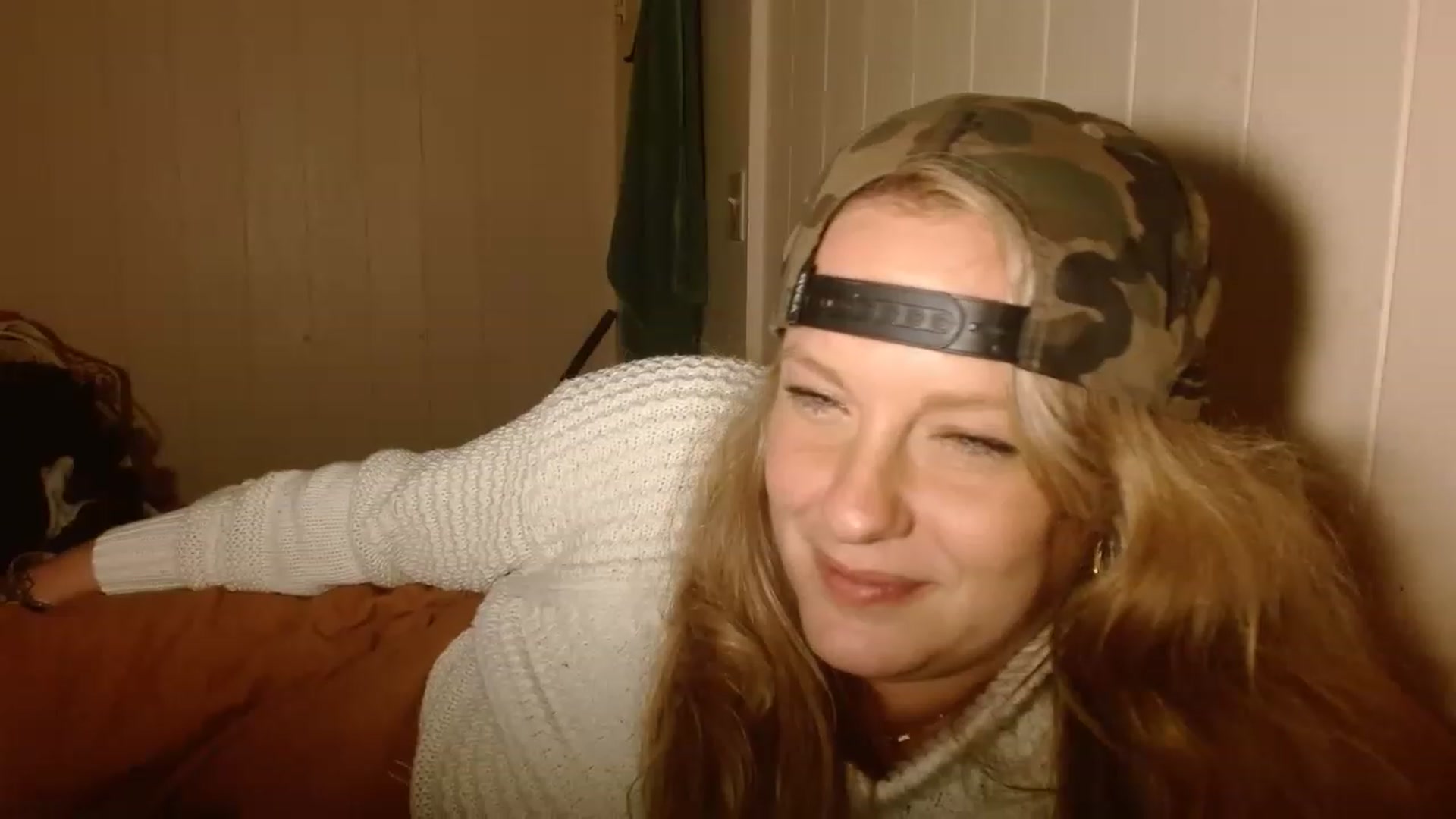 Gallery image thumbnail from Ailia_'s myfreecams stream on, 12/27/2022, 13:21 image 14 of 20