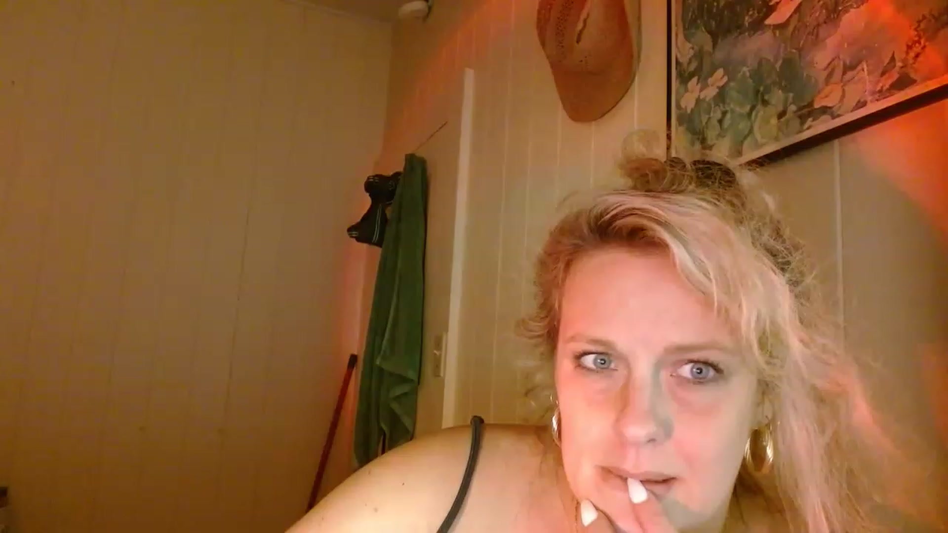 Gallery image thumbnail from Ailia_'s myfreecams stream on, 12/30/2022, 09:27 image 20 of 20
