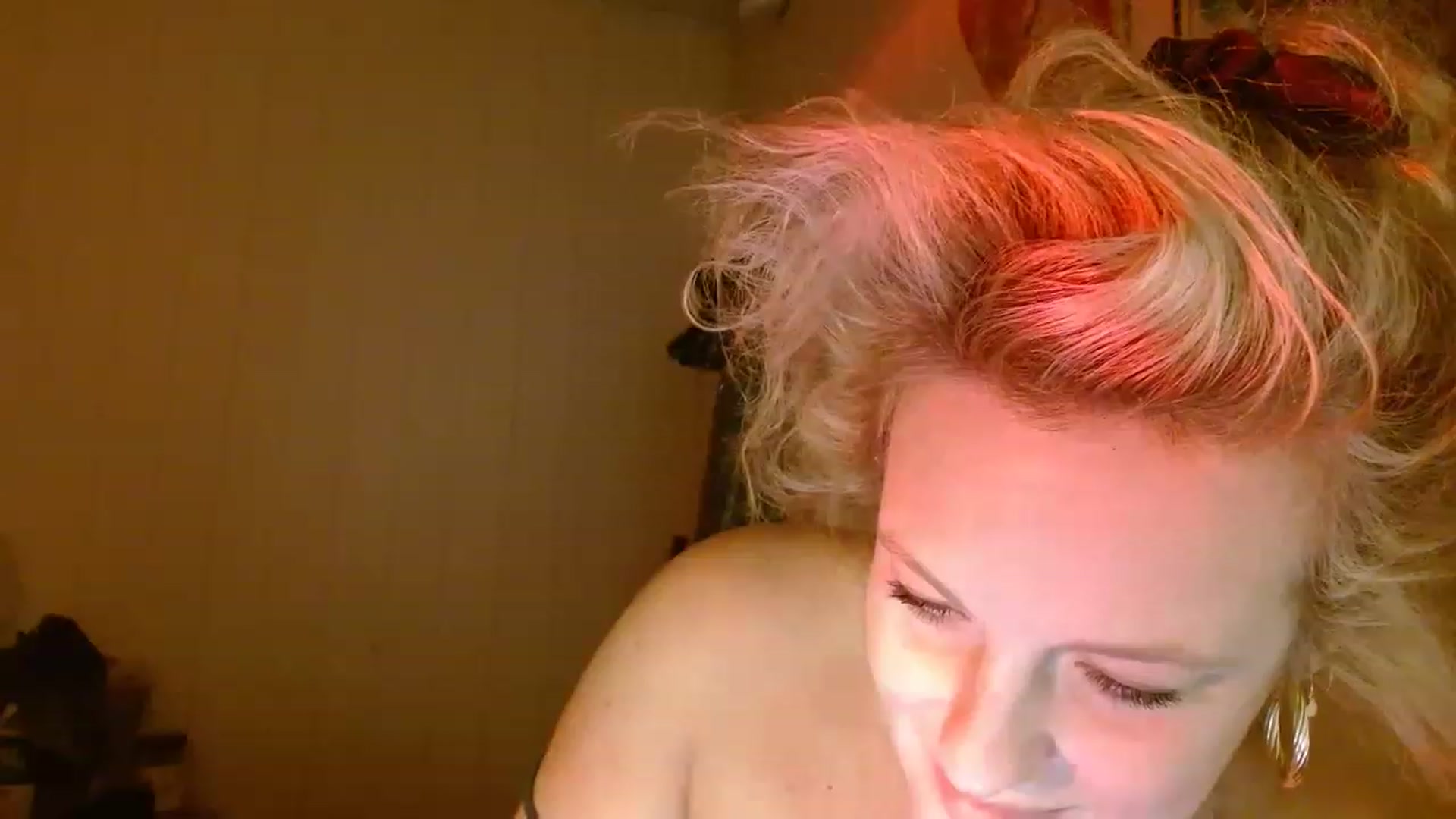Gallery image thumbnail from Ailia_'s myfreecams stream on, 12/30/2022, 09:27 image 7 of 20