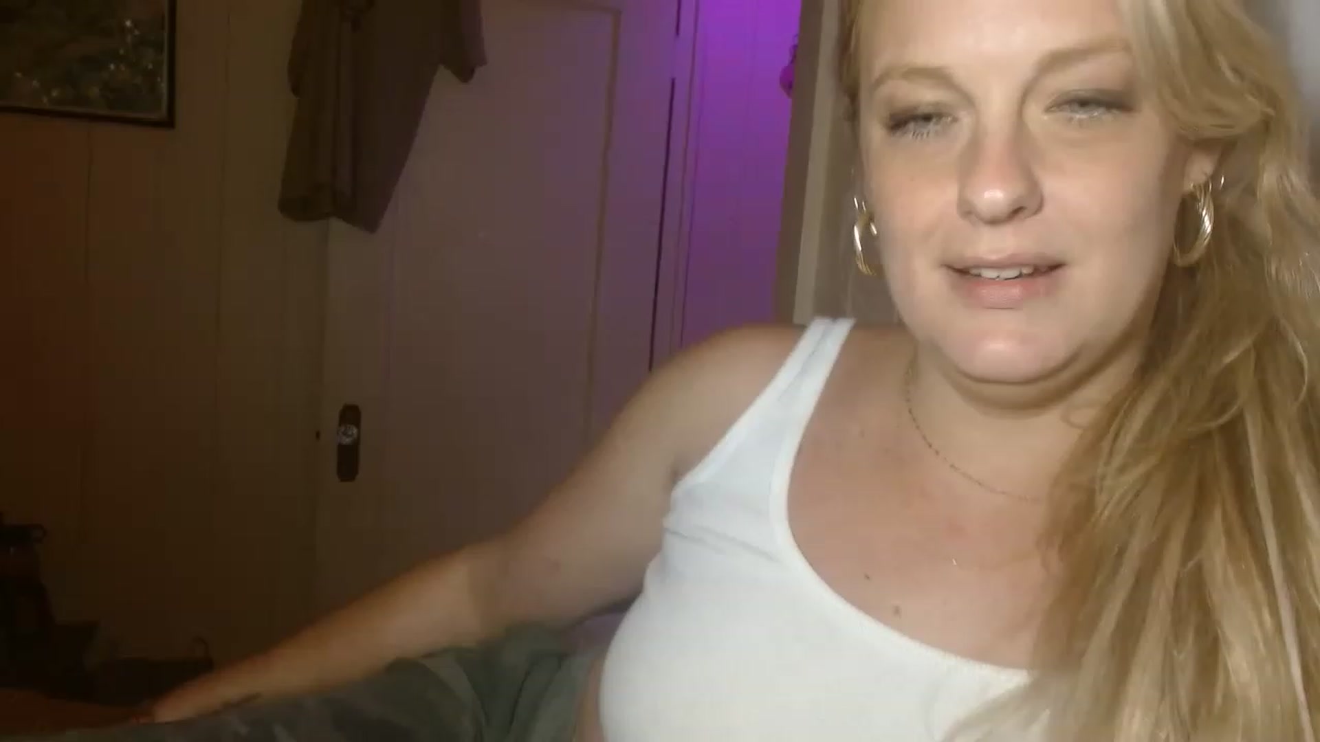 Gallery image thumbnail from Ailia_'s myfreecams stream on, 01/01/2023, 10:39 image 3 of 20