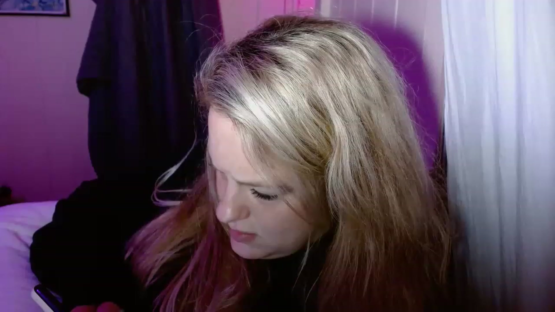 Gallery image thumbnail from Ailia_'s myfreecams stream on, 01/04/2023, 09:09 image 16 of 20