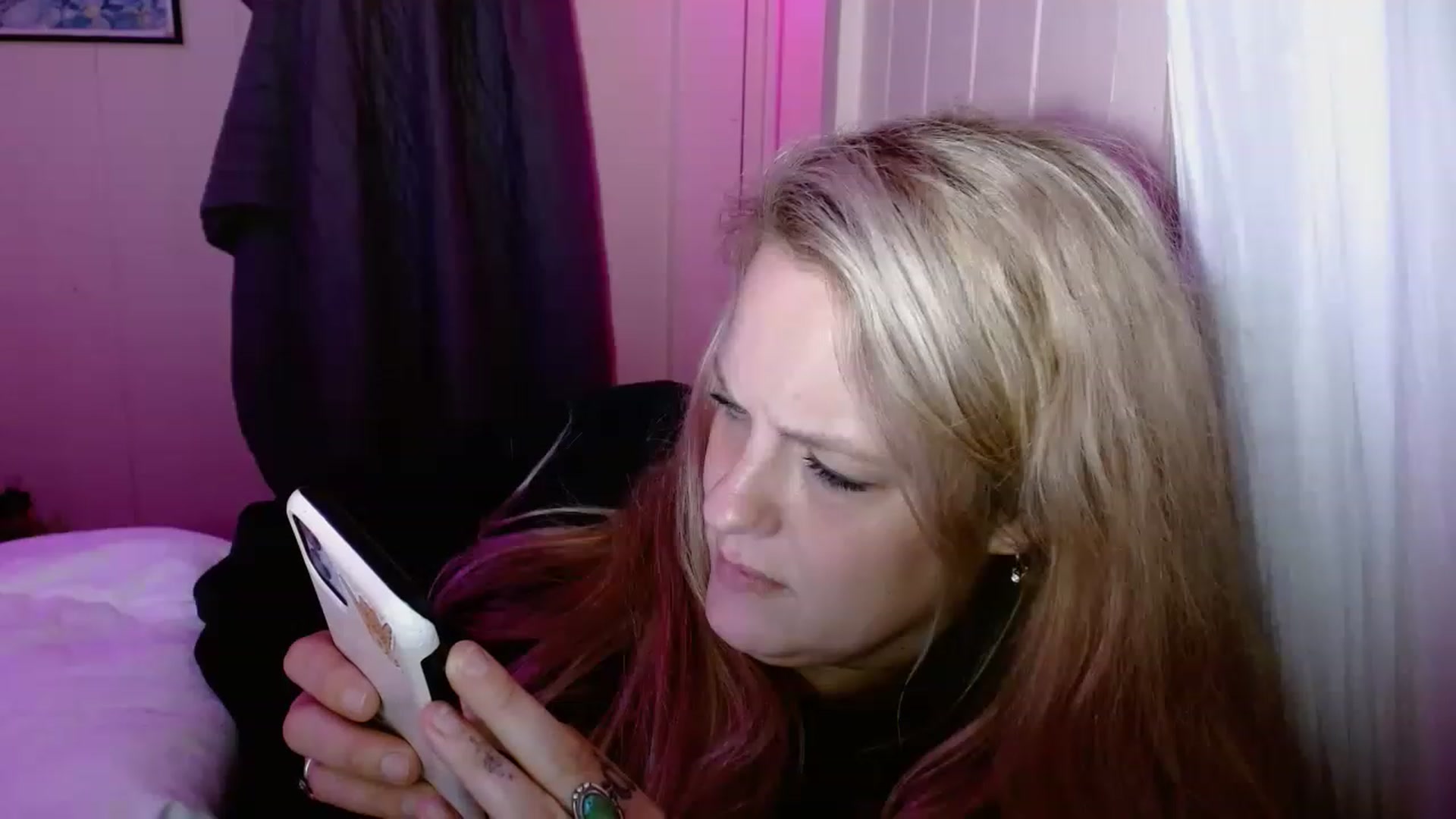 Gallery image thumbnail from Ailia_'s myfreecams stream on, 01/04/2023, 09:09 image 18 of 20