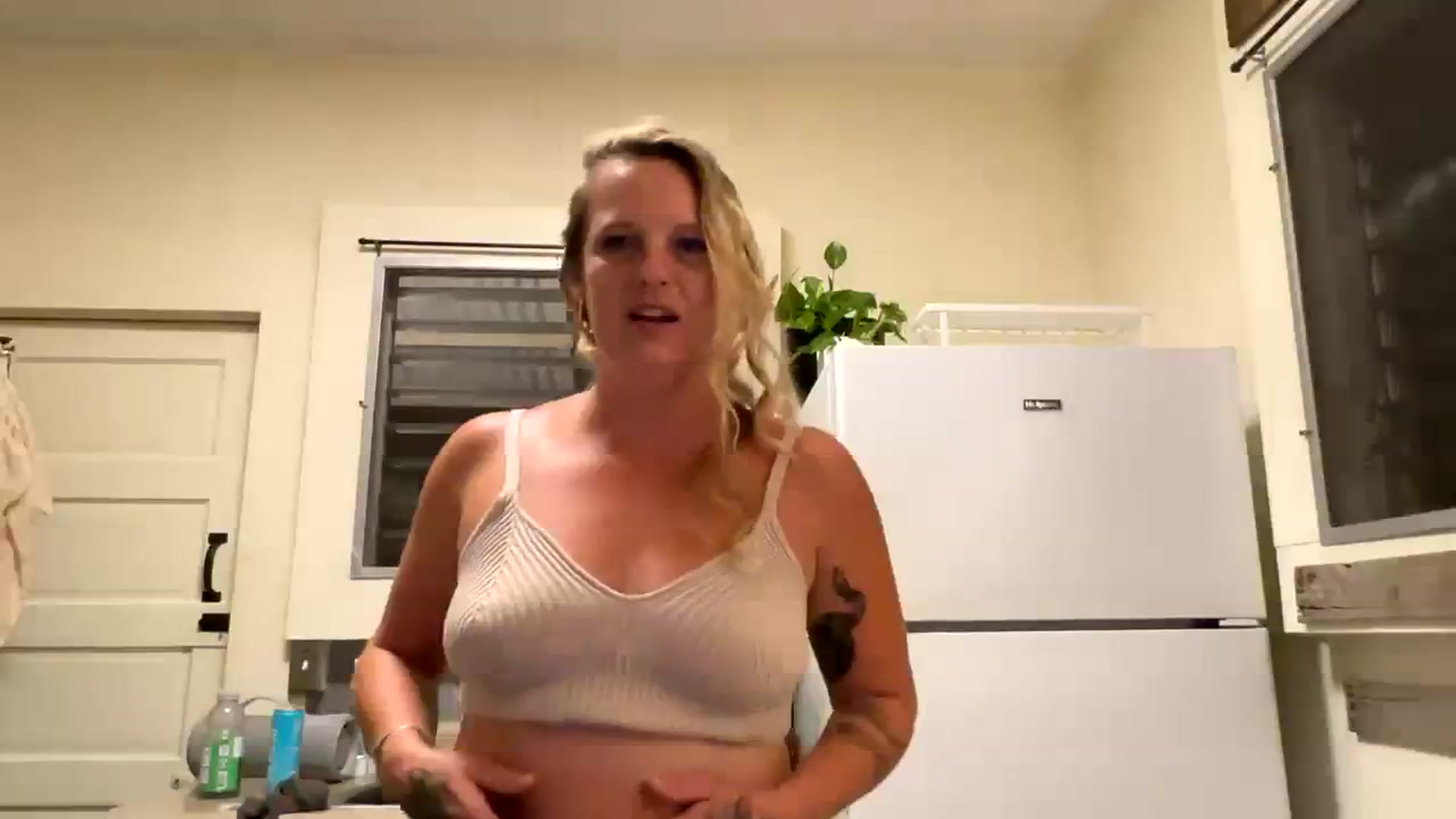 Gallery image thumbnail from Ailia_'s myfreecams stream on, 09/10/2023, 09:09 image 4 of 20
