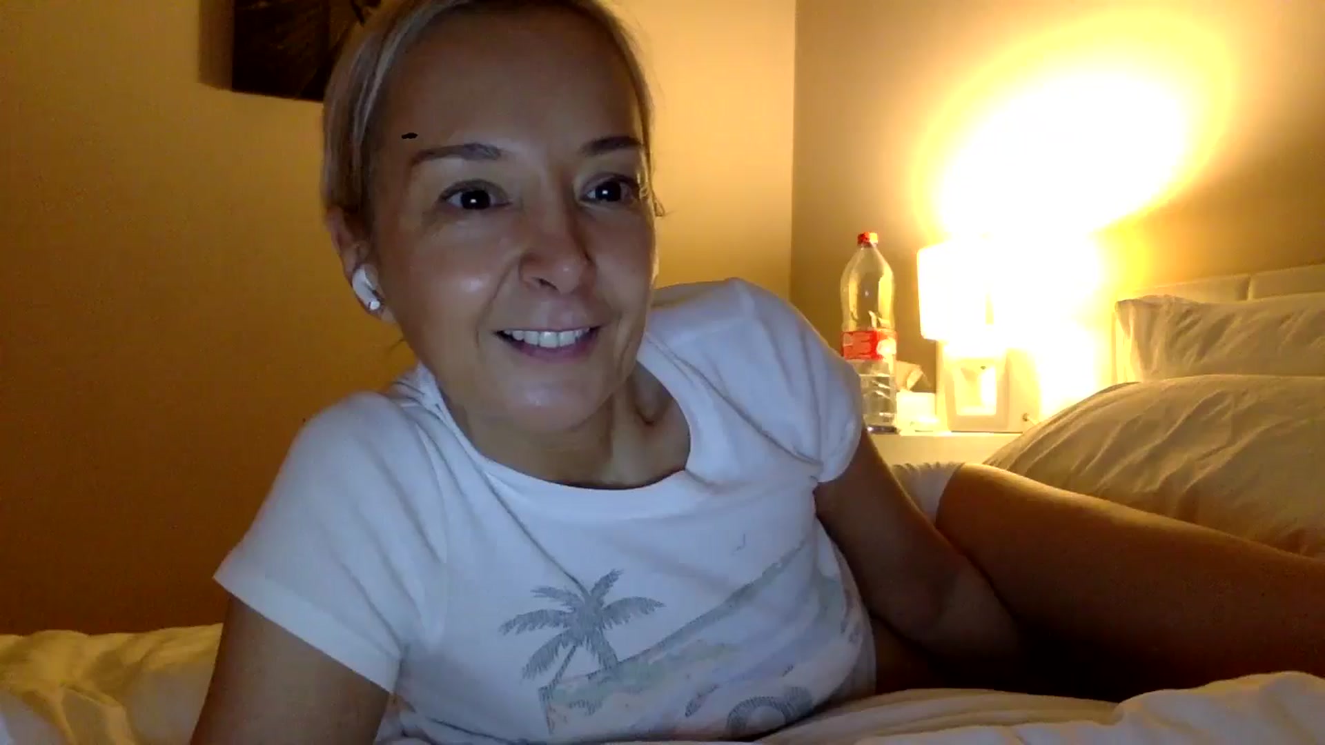Gallery image thumbnail from Aimee101010's myfreecams stream on, 01/18/2026, 16:34 image 7 of 20