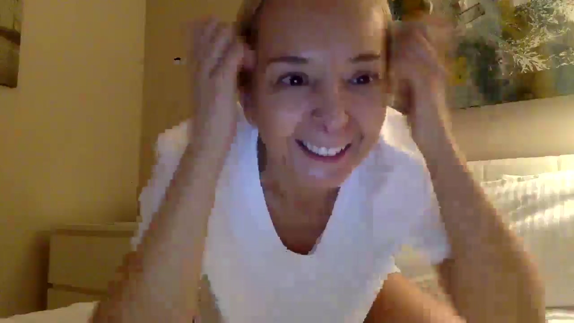 Gallery image thumbnail from Aimee101010's myfreecams stream on, 01/23/2026, 21:35 image 8 of 20