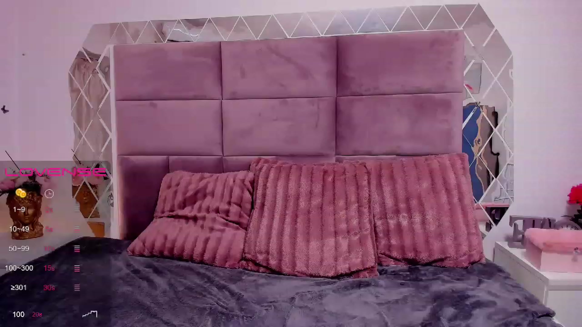 Gallery image thumbnail from AimeeJess's myfreecams stream on, 05/25/2023, 22:03 image 6 of 20