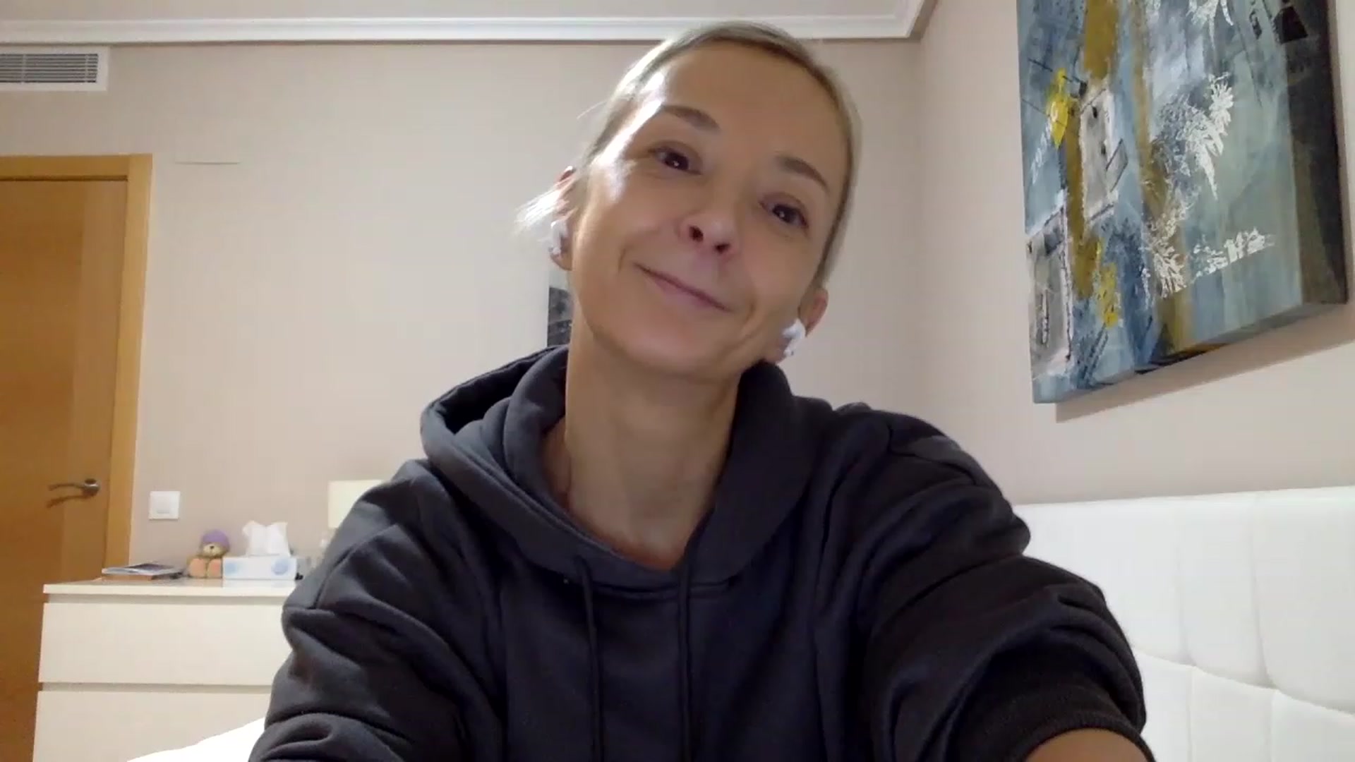 Gallery image thumbnail from Aimee_Angel's myfreecams stream on, 12/11/2022, 19:13 image 18 of 20