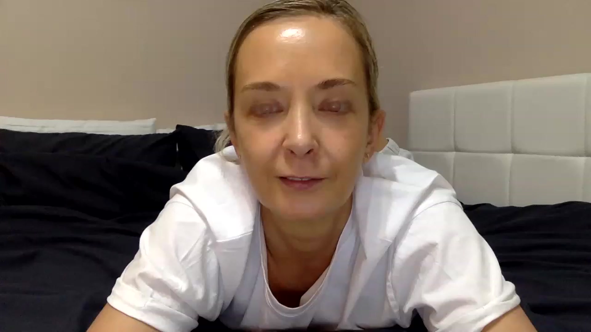 Gallery image thumbnail from Aimee_Angel's myfreecams stream on, 12/30/2022, 18:31 image 20 of 20