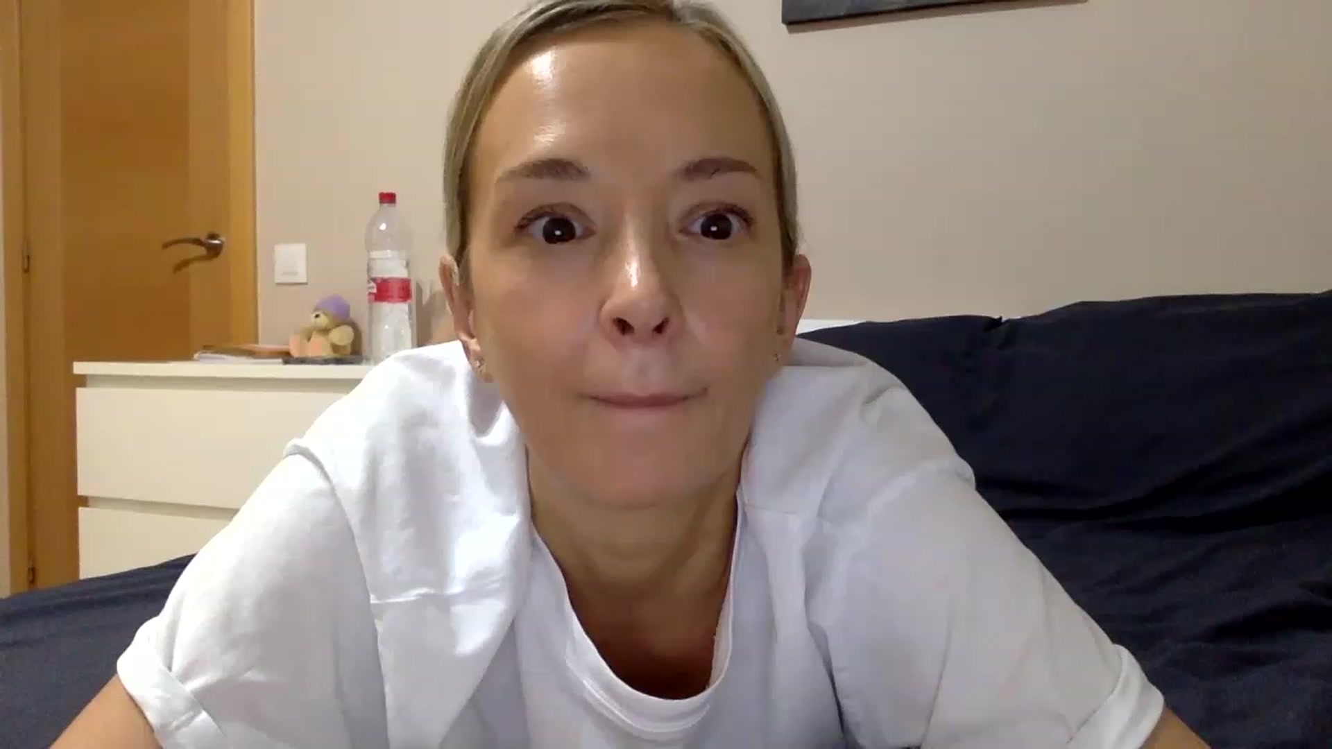 Gallery image thumbnail from Aimee_Angel's myfreecams stream on, 01/03/2023, 18:17 image 15 of 20