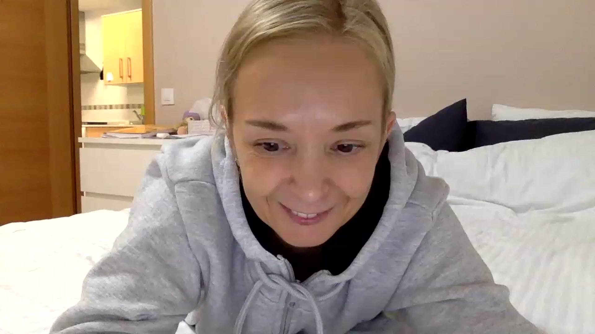 Gallery image thumbnail from Aimee_Angel's myfreecams stream on, 01/27/2023, 19:31 image 4 of 20