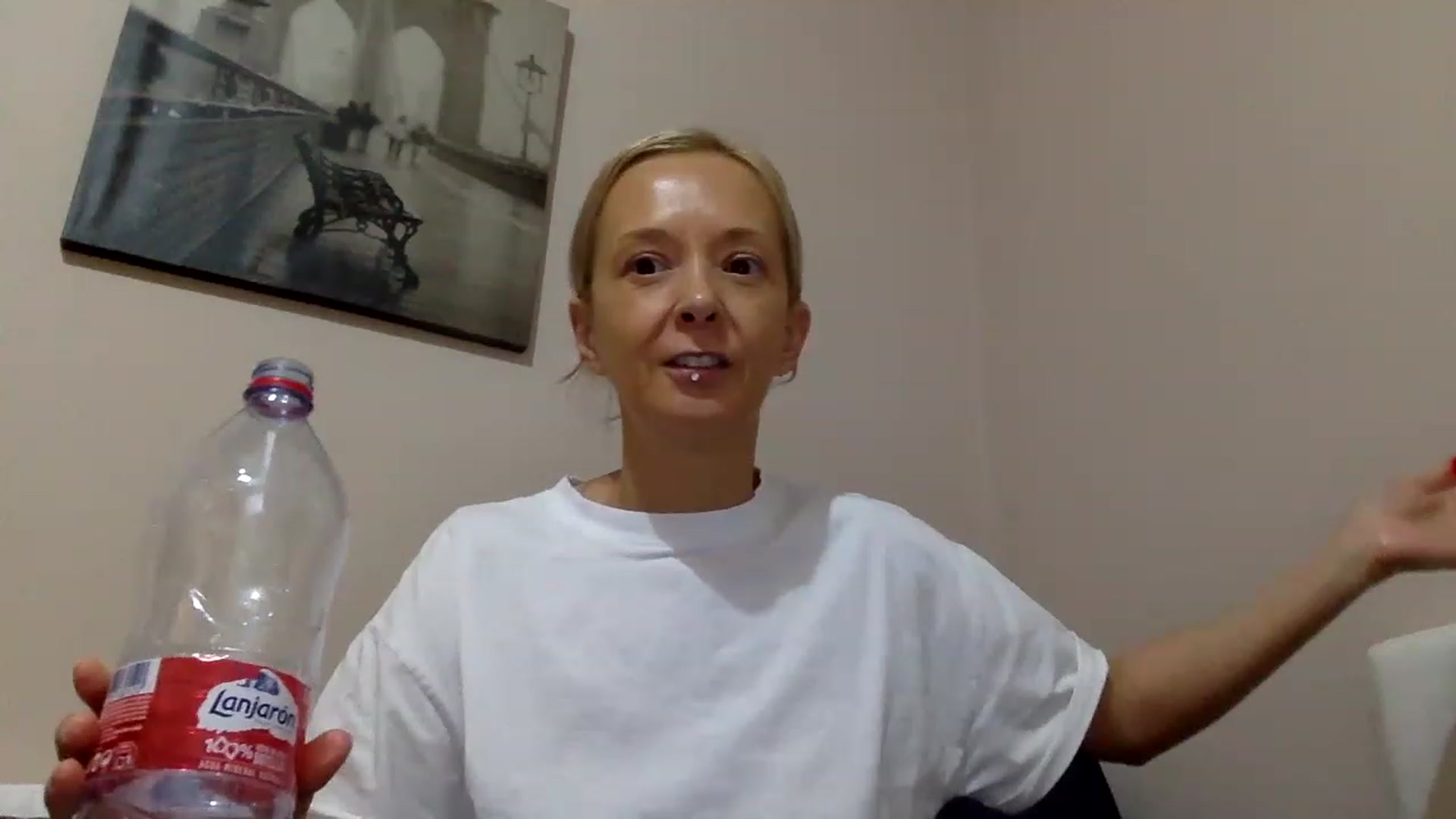 Gallery image thumbnail from Aimee_Angel's myfreecams stream on, 02/01/2023, 17:44 image 13 of 20