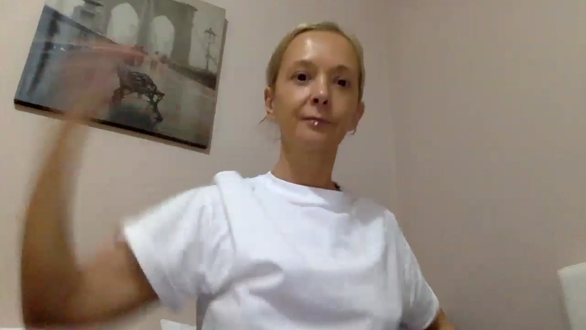 Gallery image thumbnail from Aimee_Angel's myfreecams stream on, 02/01/2023, 17:44 image 6 of 20