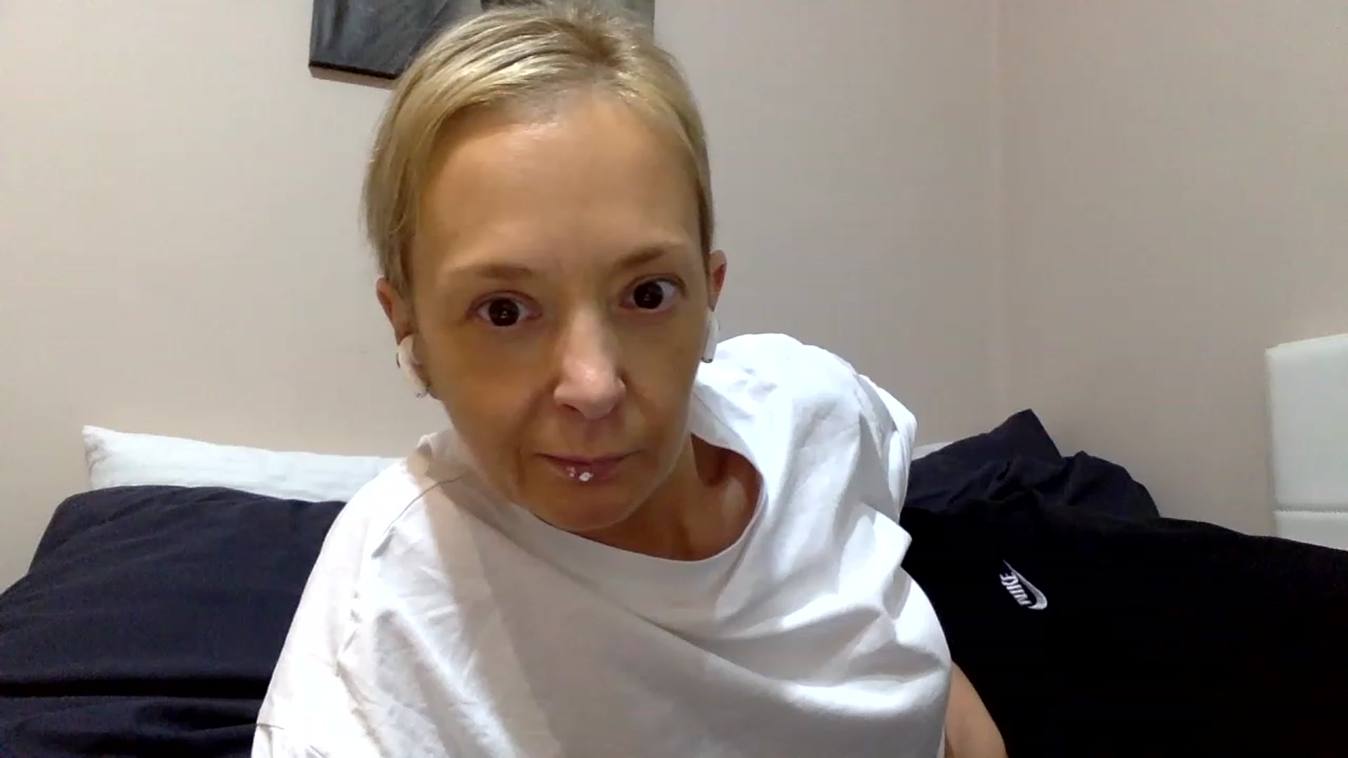 Gallery image thumbnail from Aimee_Angel's myfreecams stream on, 02/01/2023, 20:01 image 5 of 20