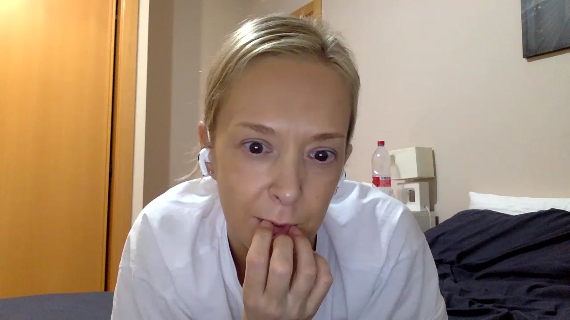 Gallery image thumbnail from Aimee_Angel's myfreecams stream on, 02/01/2023, 20:48 image 2 of 20