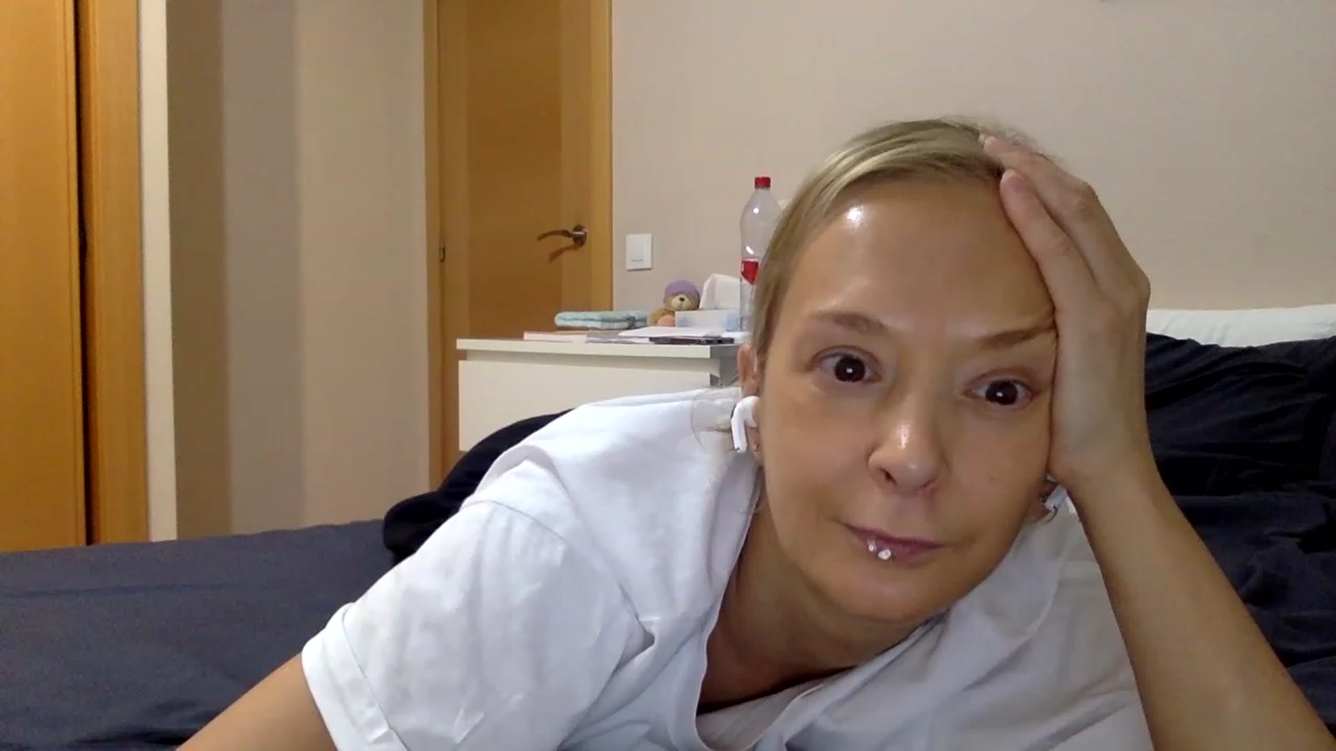 Gallery image thumbnail from Aimee_Angel's myfreecams stream on, 02/01/2023, 20:48 image 7 of 20