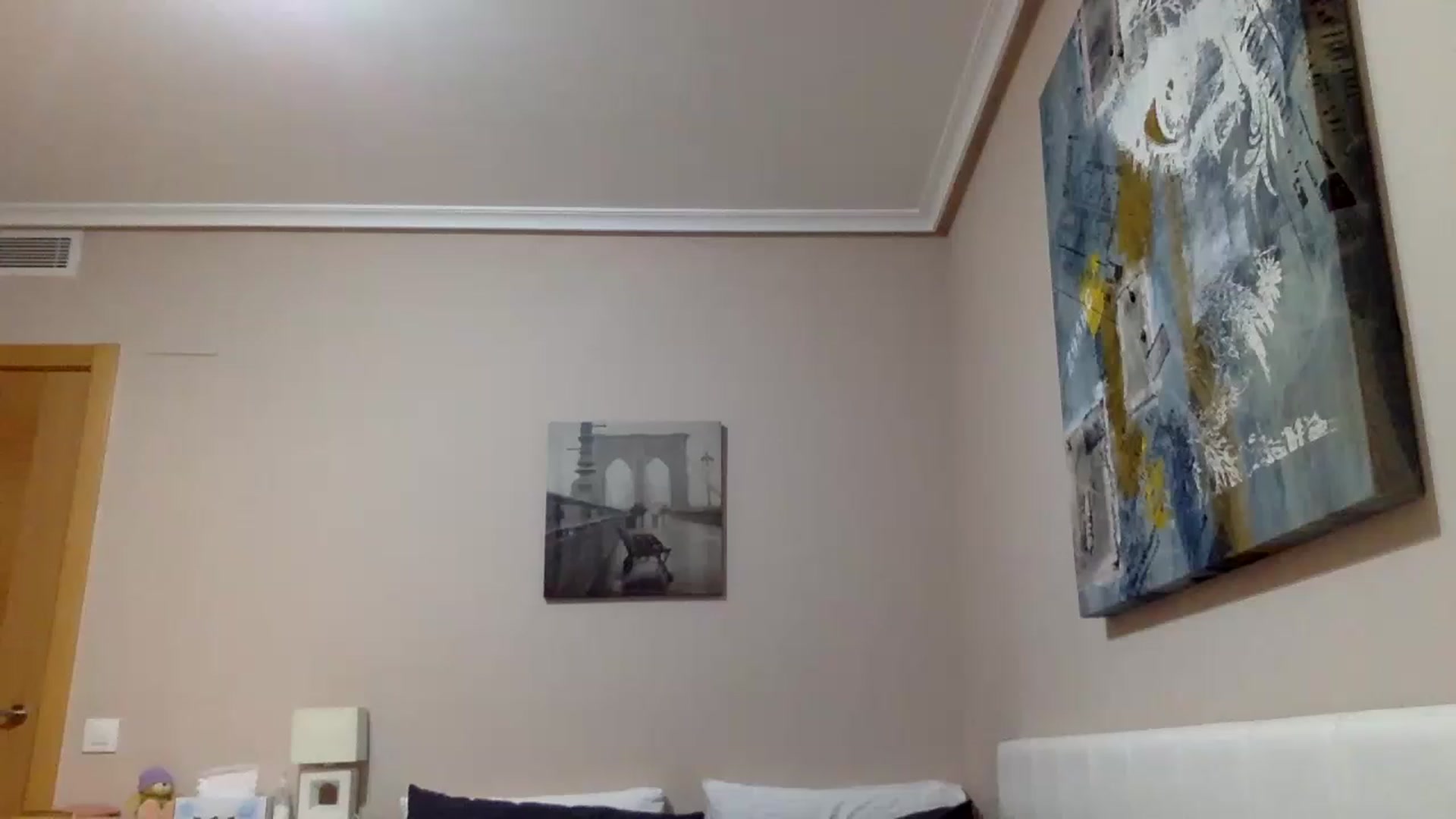 Gallery image thumbnail from Aimee_Angel's myfreecams stream on, 02/02/2023, 20:15 image 3 of 20