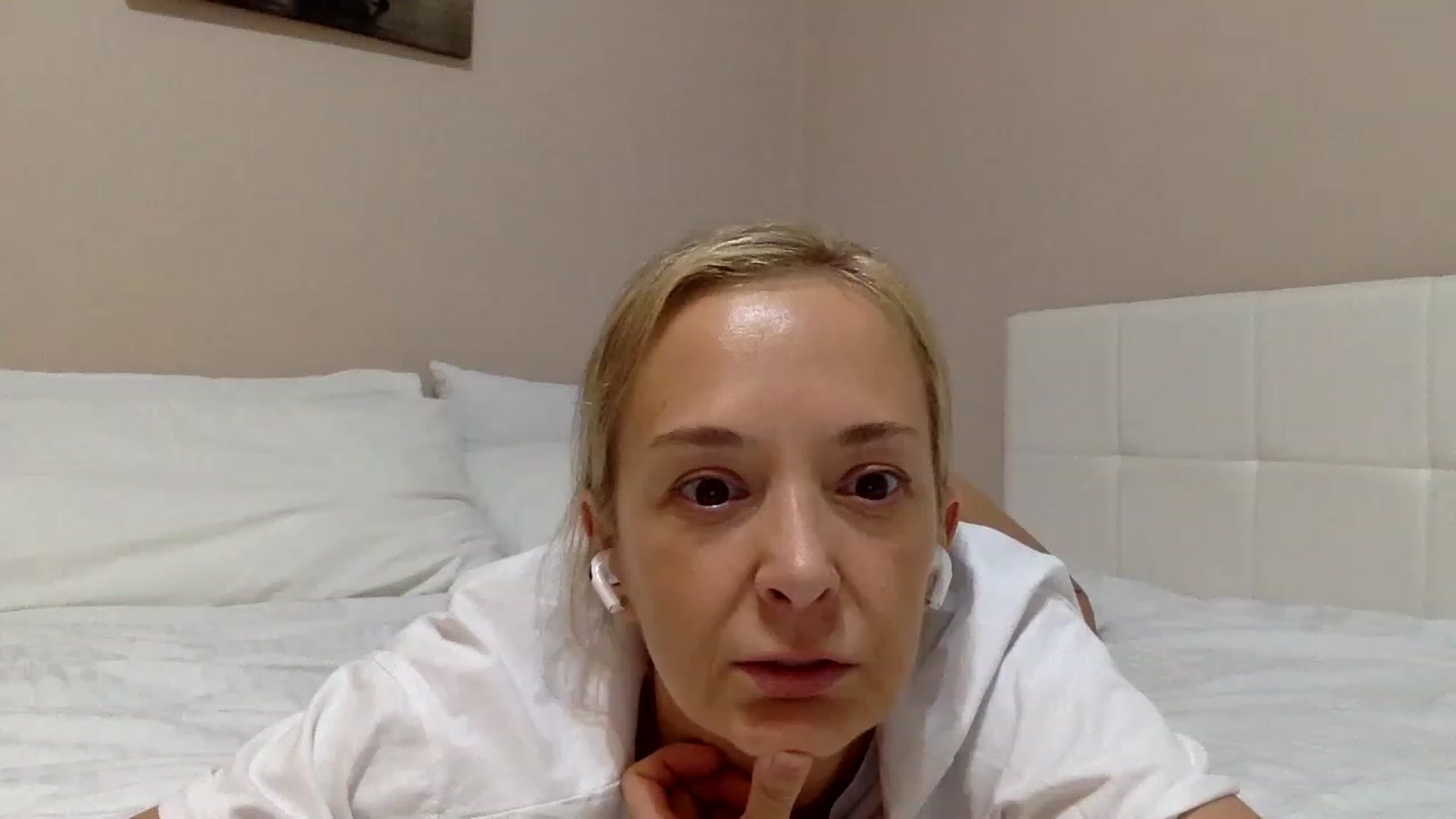 Gallery image thumbnail from Aimee_Angel's myfreecams stream on, 02/05/2023, 18:57 image 4 of 20